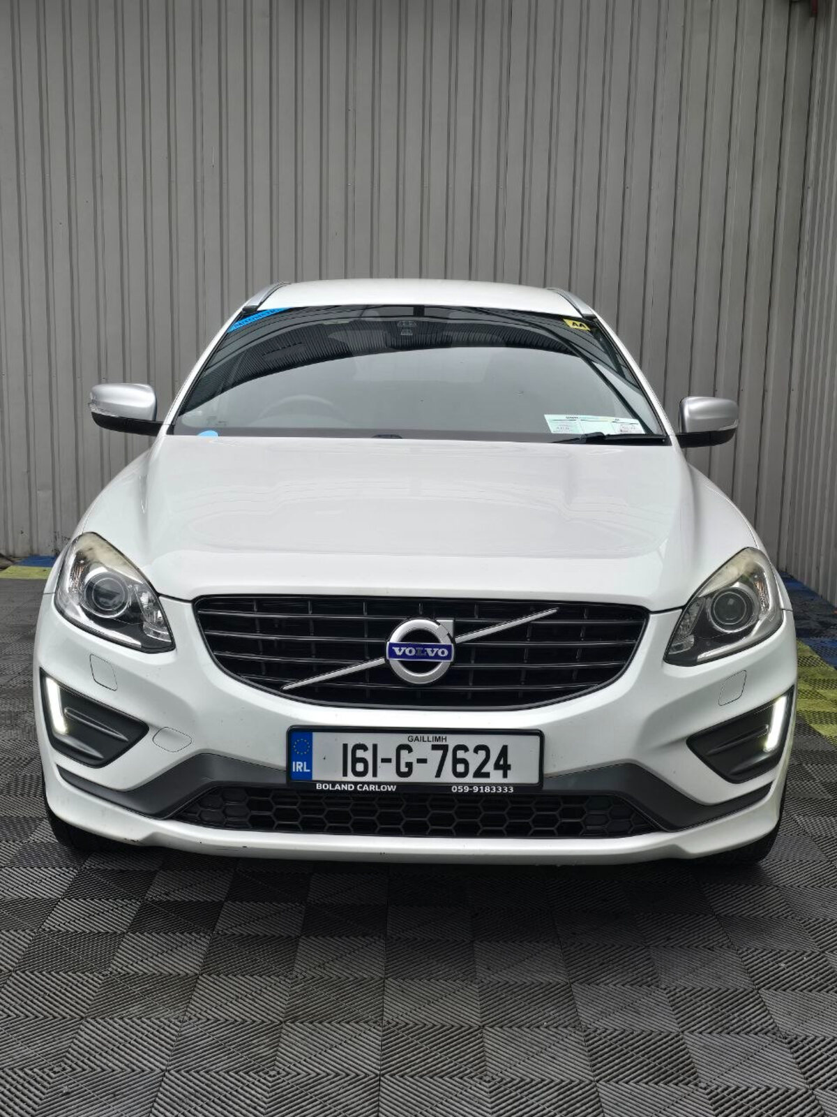 2016 Volvo XC60 D4 FWD R-DESIGN AUTOMATIC - Image 8