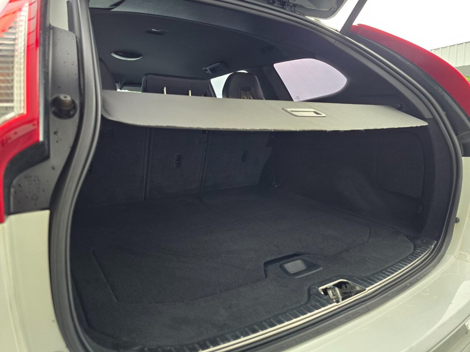 2016 Volvo XC60 D4 FWD R-DESIGN AUTOMATIC - Image 19