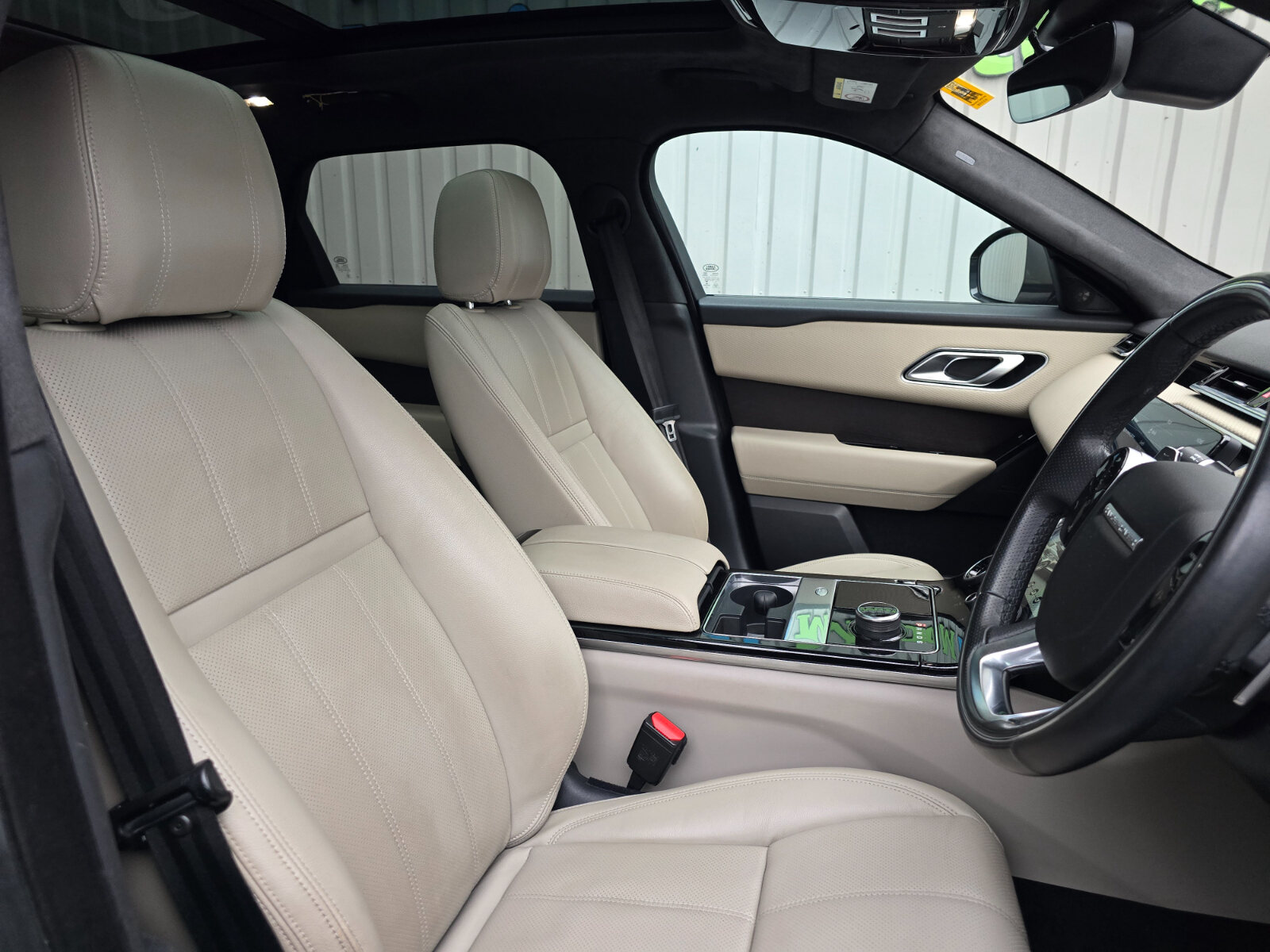 2019 Range Rover Velar 2.0D TD4 Automatic - Image 12