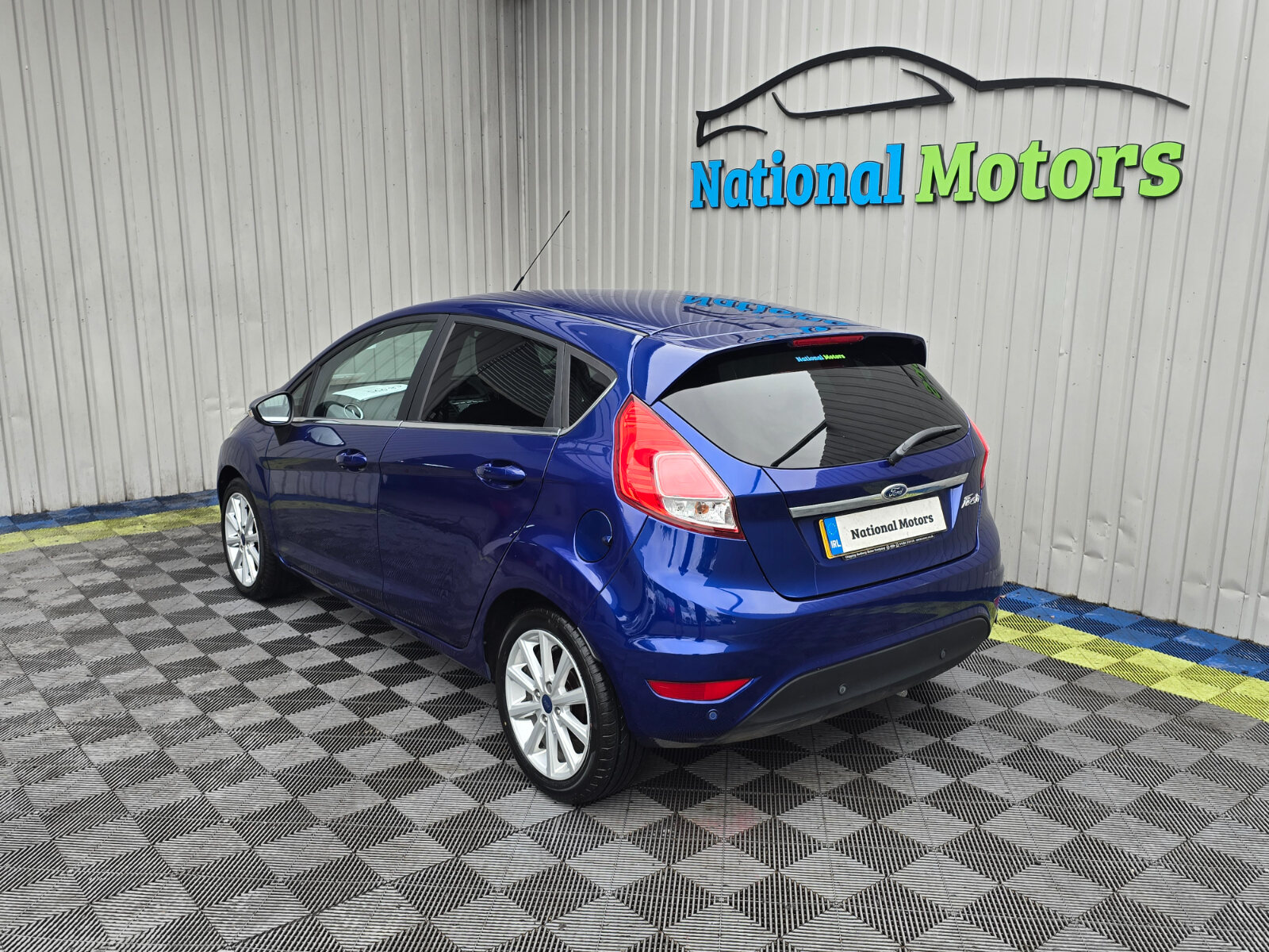 2015 Ford Fiesta 1.0 Petrol TITANIUM - Image 5