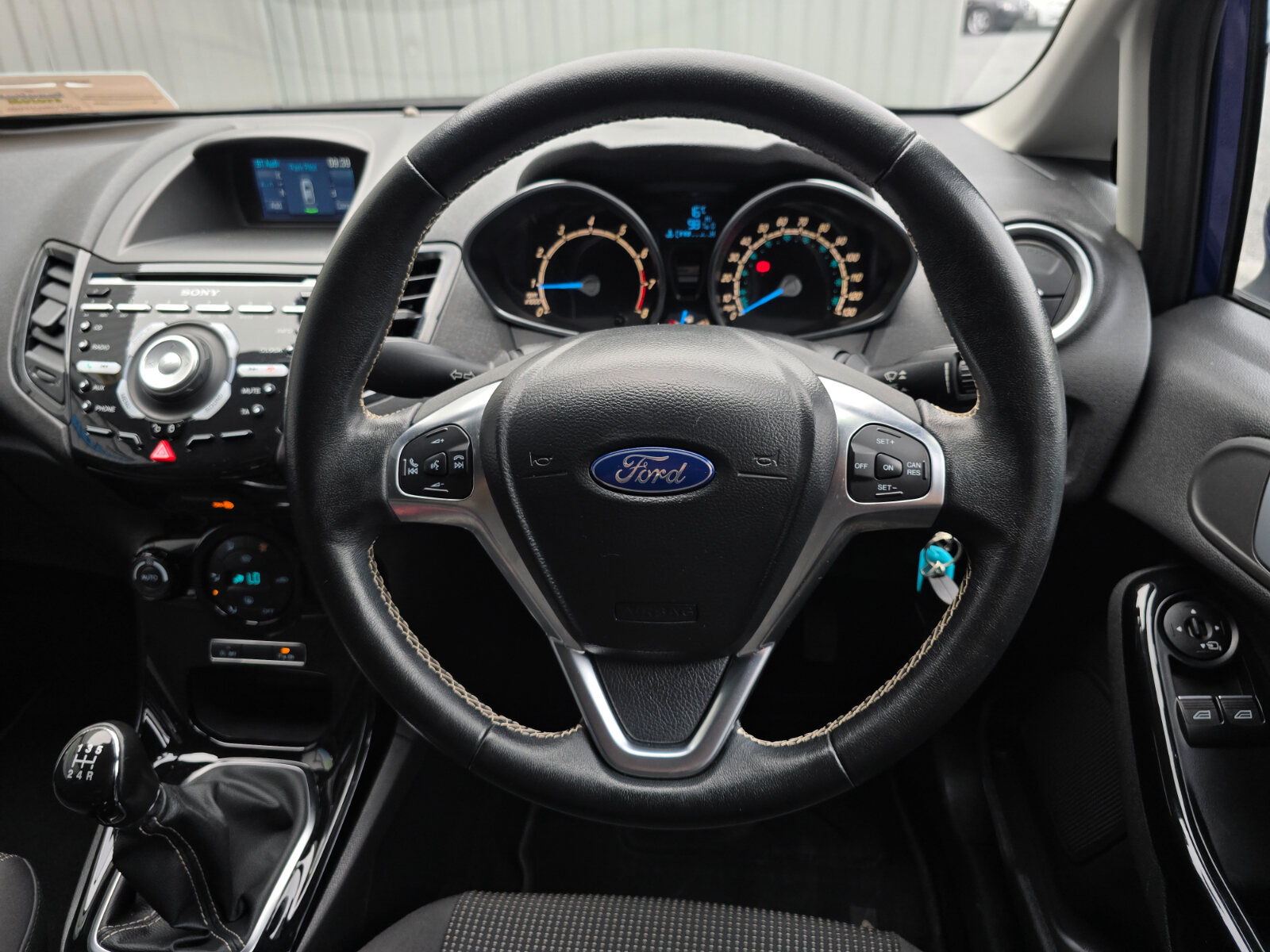 2015 Ford Fiesta 1.0 Petrol TITANIUM - Image 18