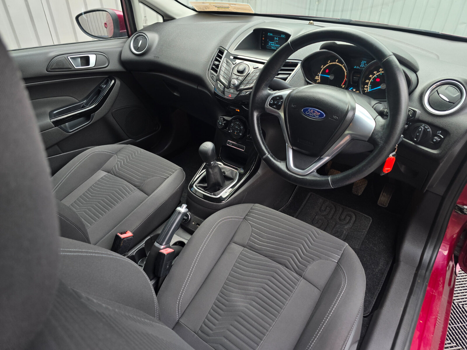2015 Ford Fiesta 1.0 Petrol - Image 10