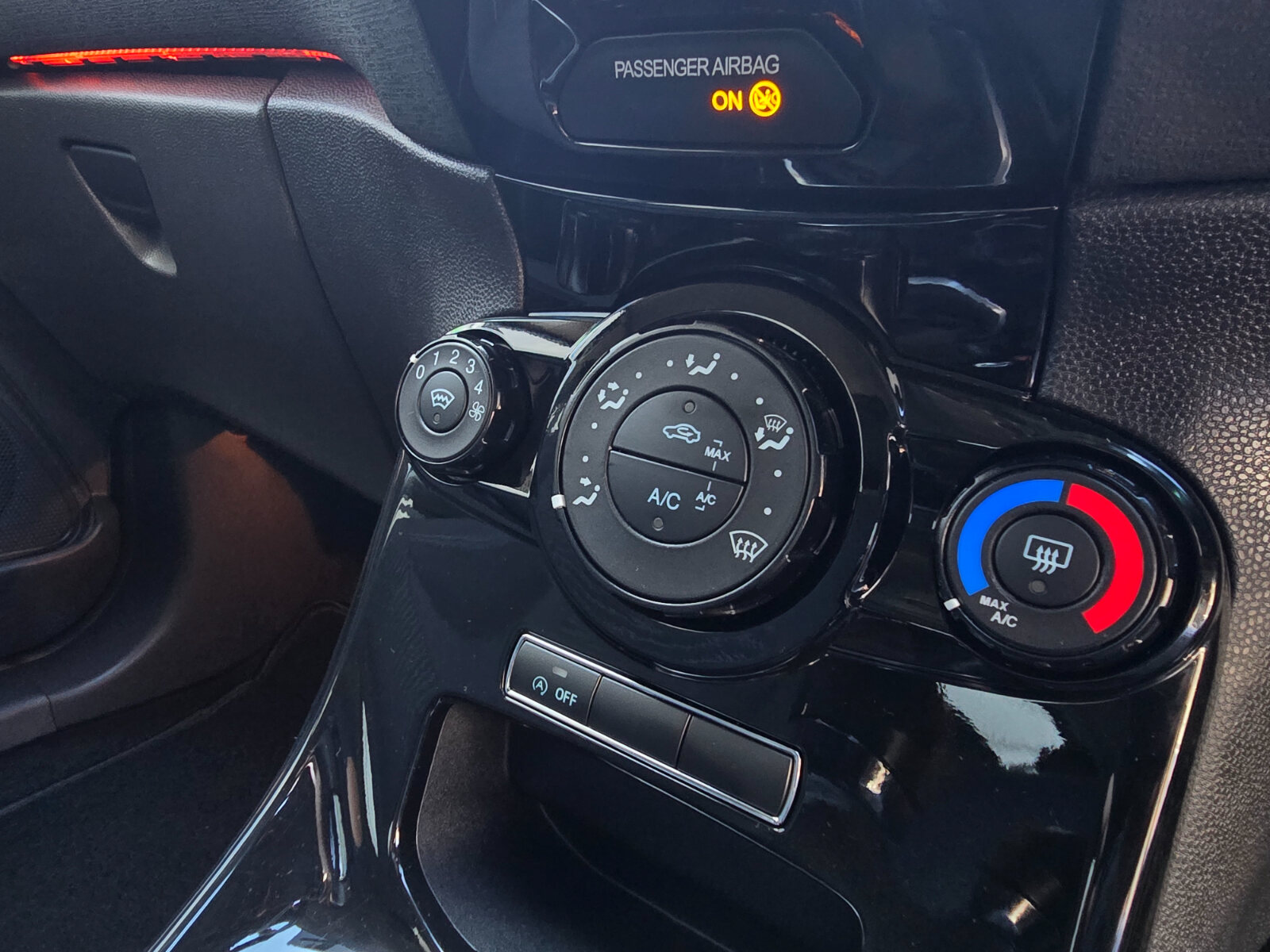 2013 Ford Fiesta 1.0 Petrol - Image 16