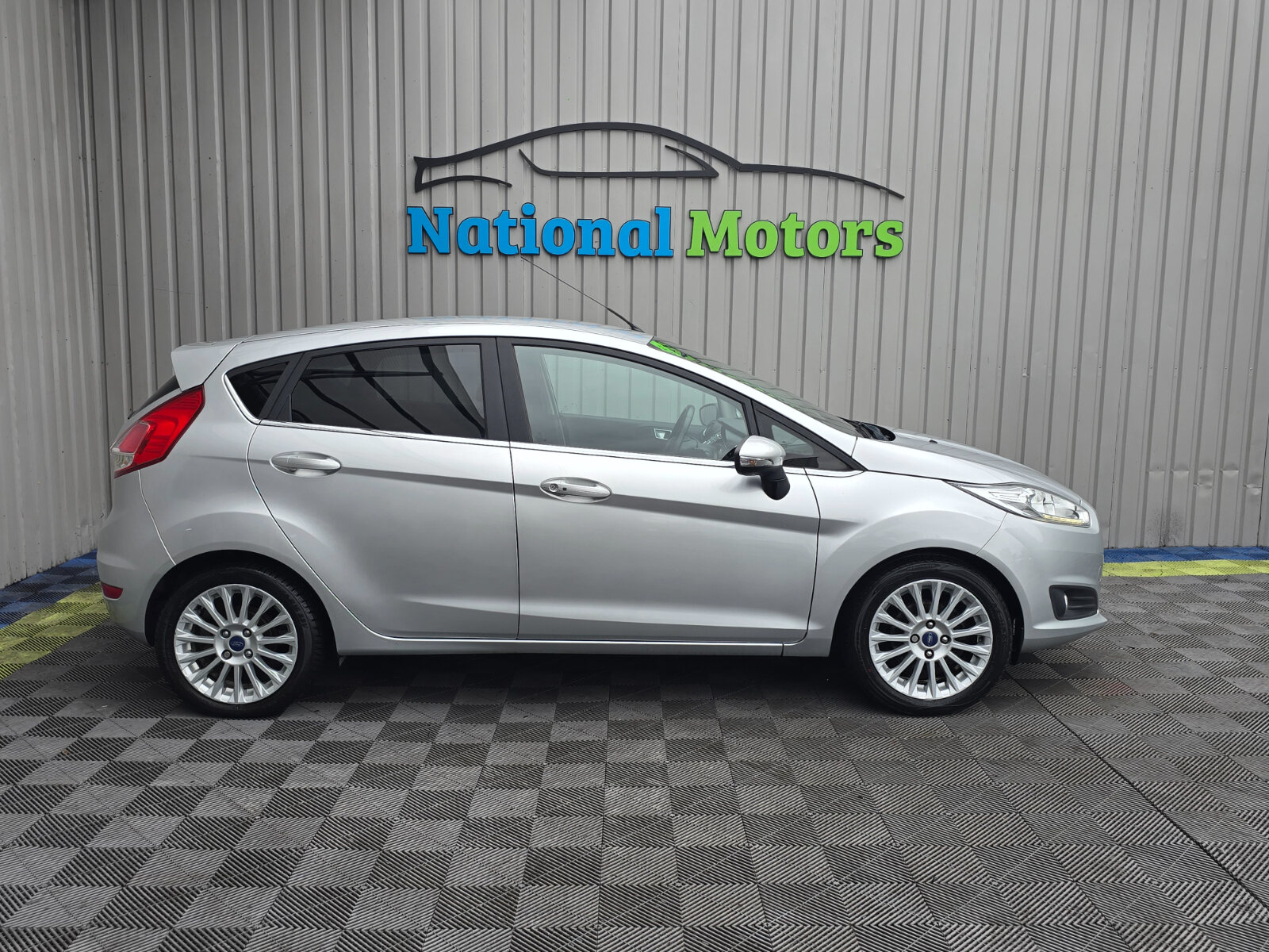2015 Ford Fiesta 1.0 TITANIUM Petrol - Image 2
