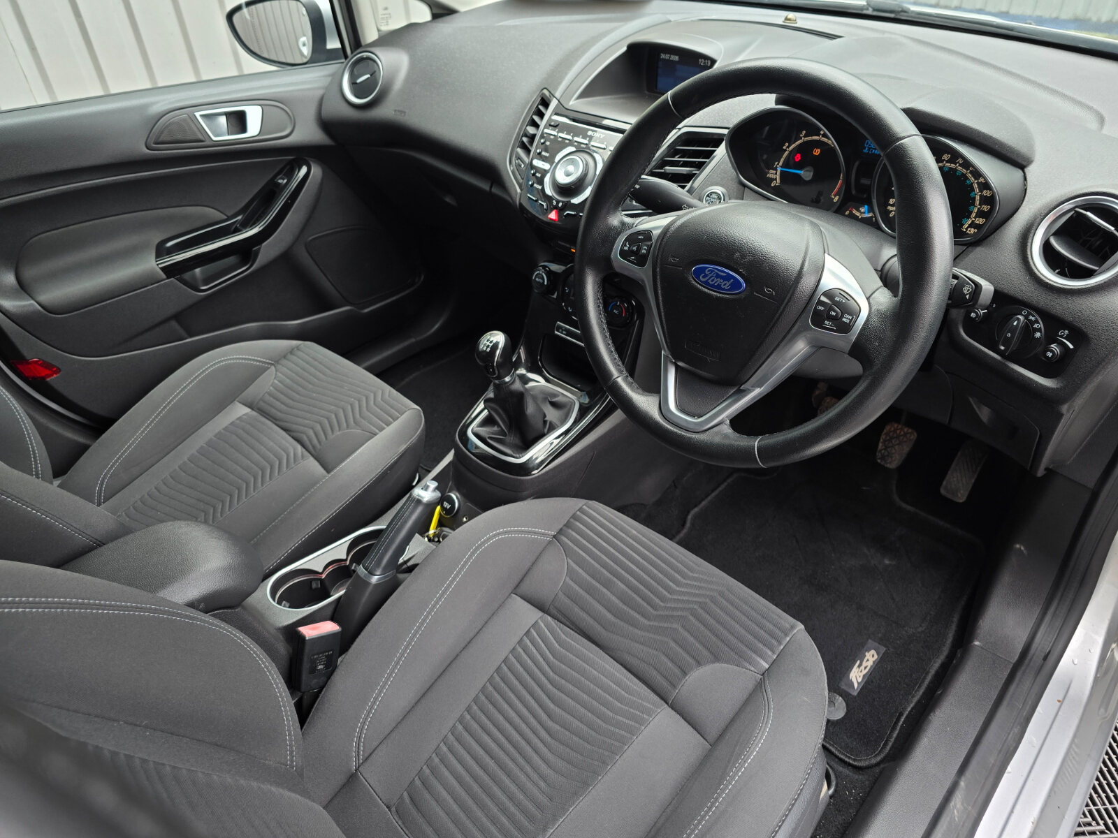 2015 Ford Fiesta 1.0 TITANIUM Petrol - Image 12