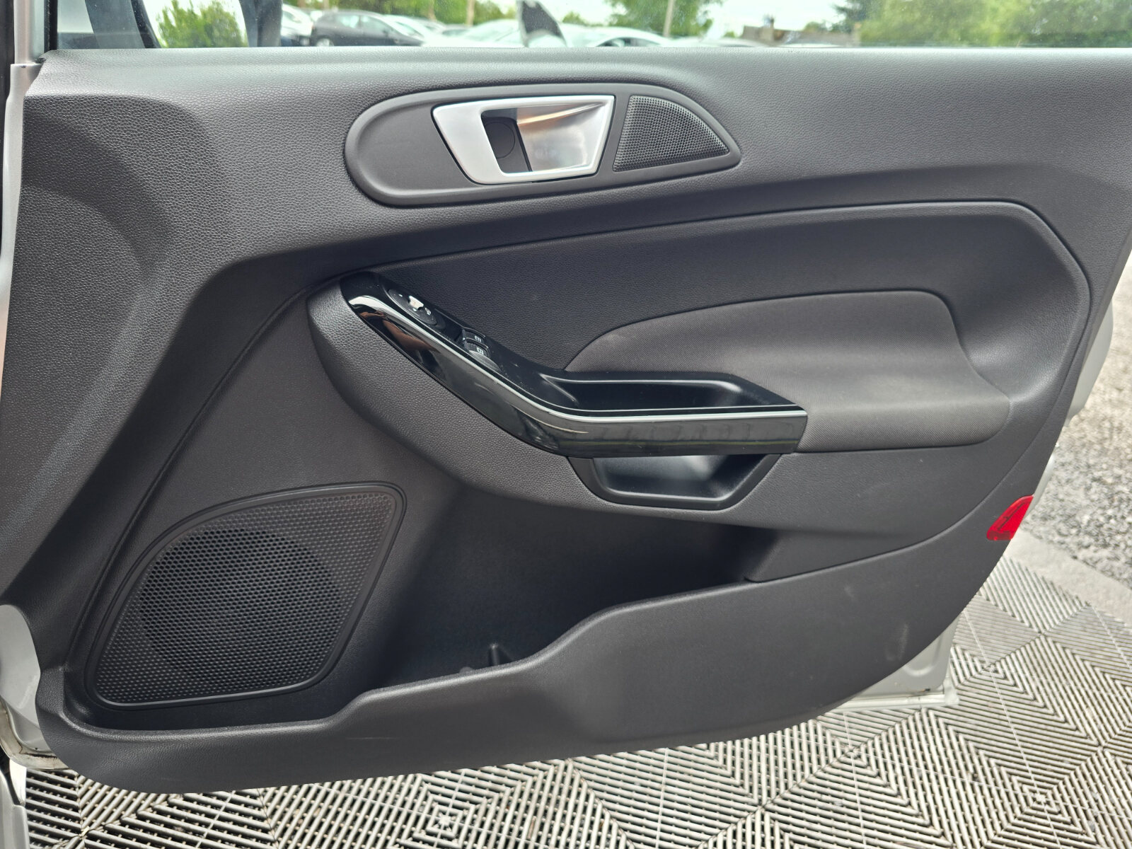 2015 Ford Fiesta 1.0 TITANIUM Petrol - Image 20