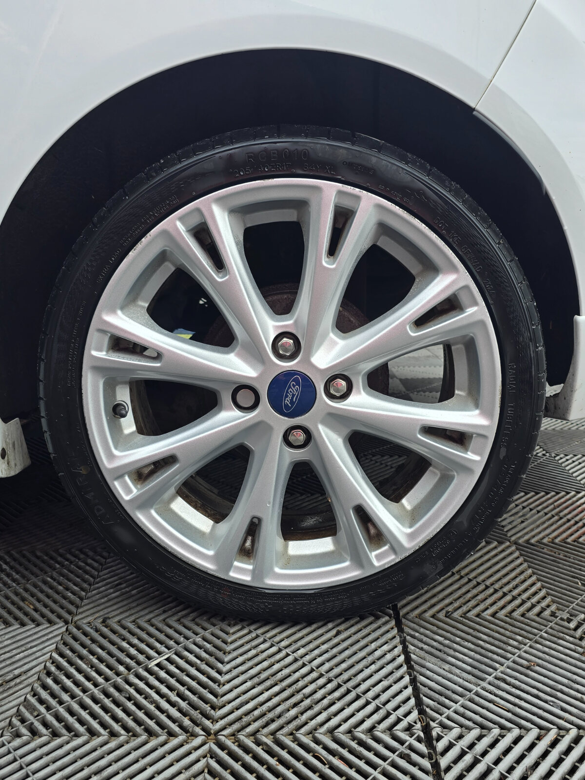 2014 Ford Fiesta 1.0 Petrol Zetec-S - Image 9
