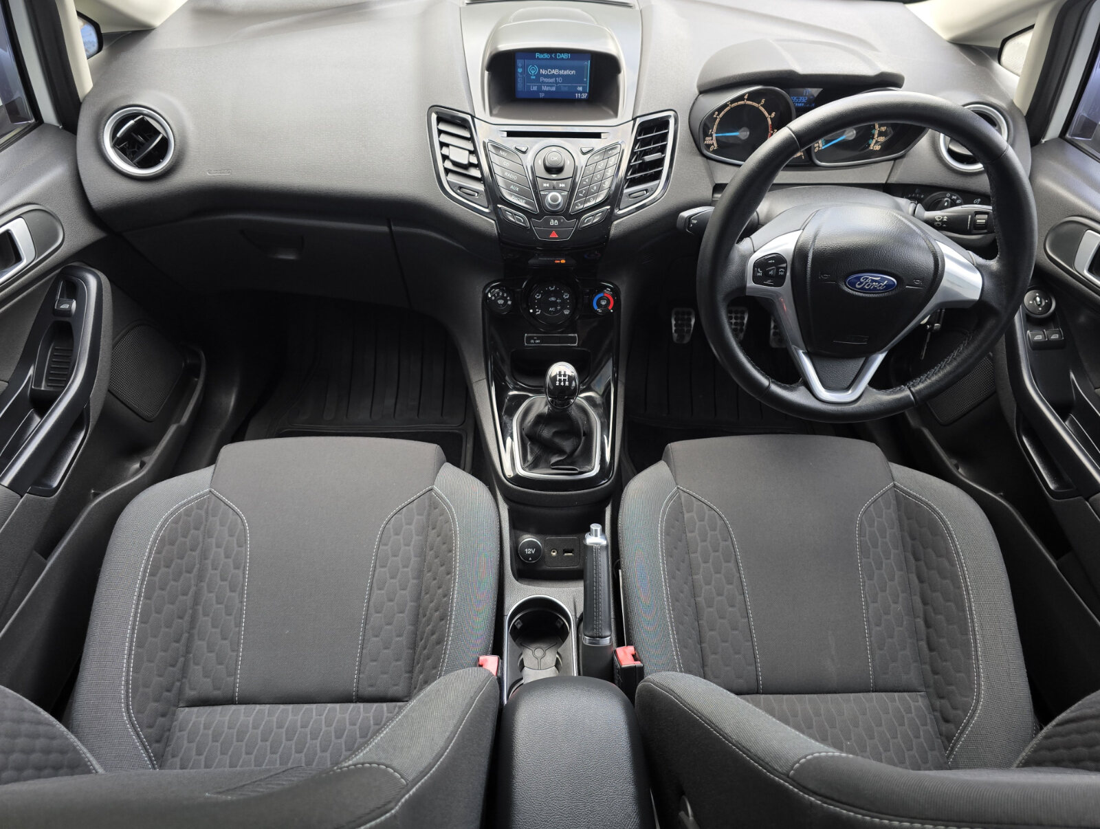 2014 Ford Fiesta 1.0 Petrol Zetec-S - Image 11