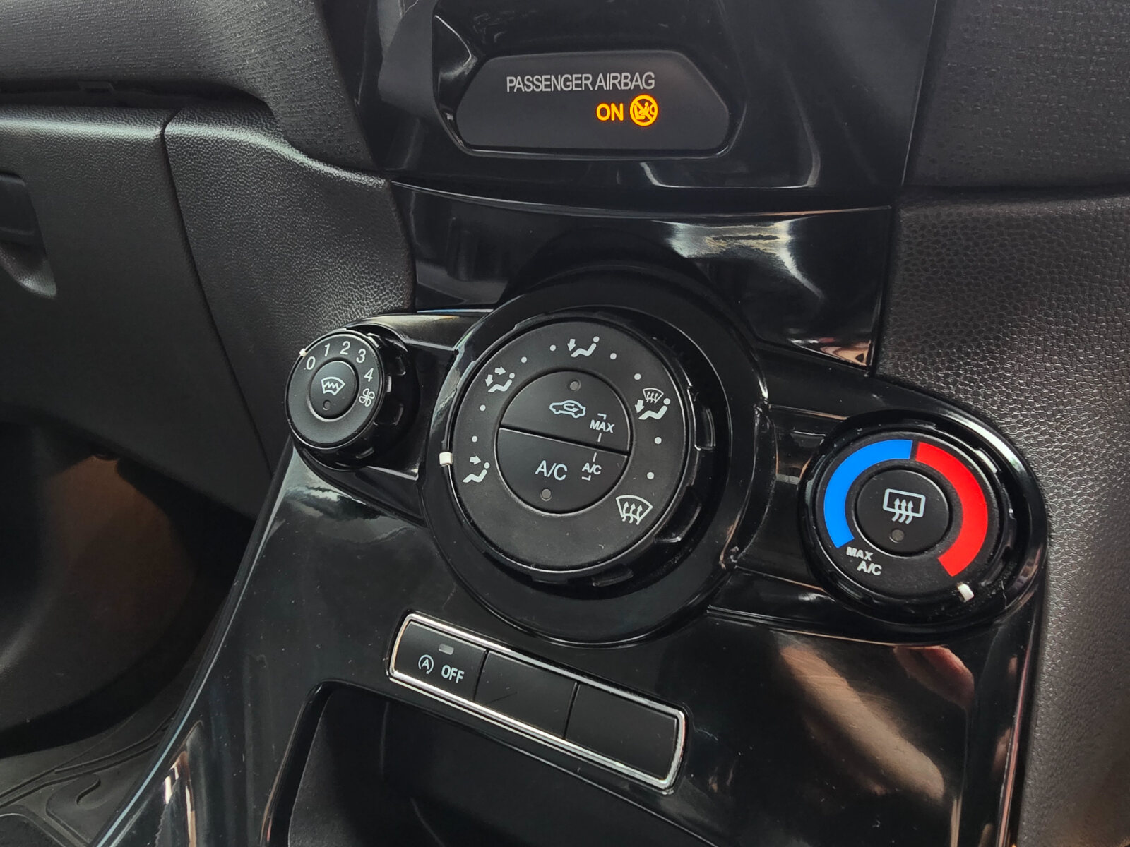 2014 Ford Fiesta 1.0 Petrol Zetec-S - Image 16