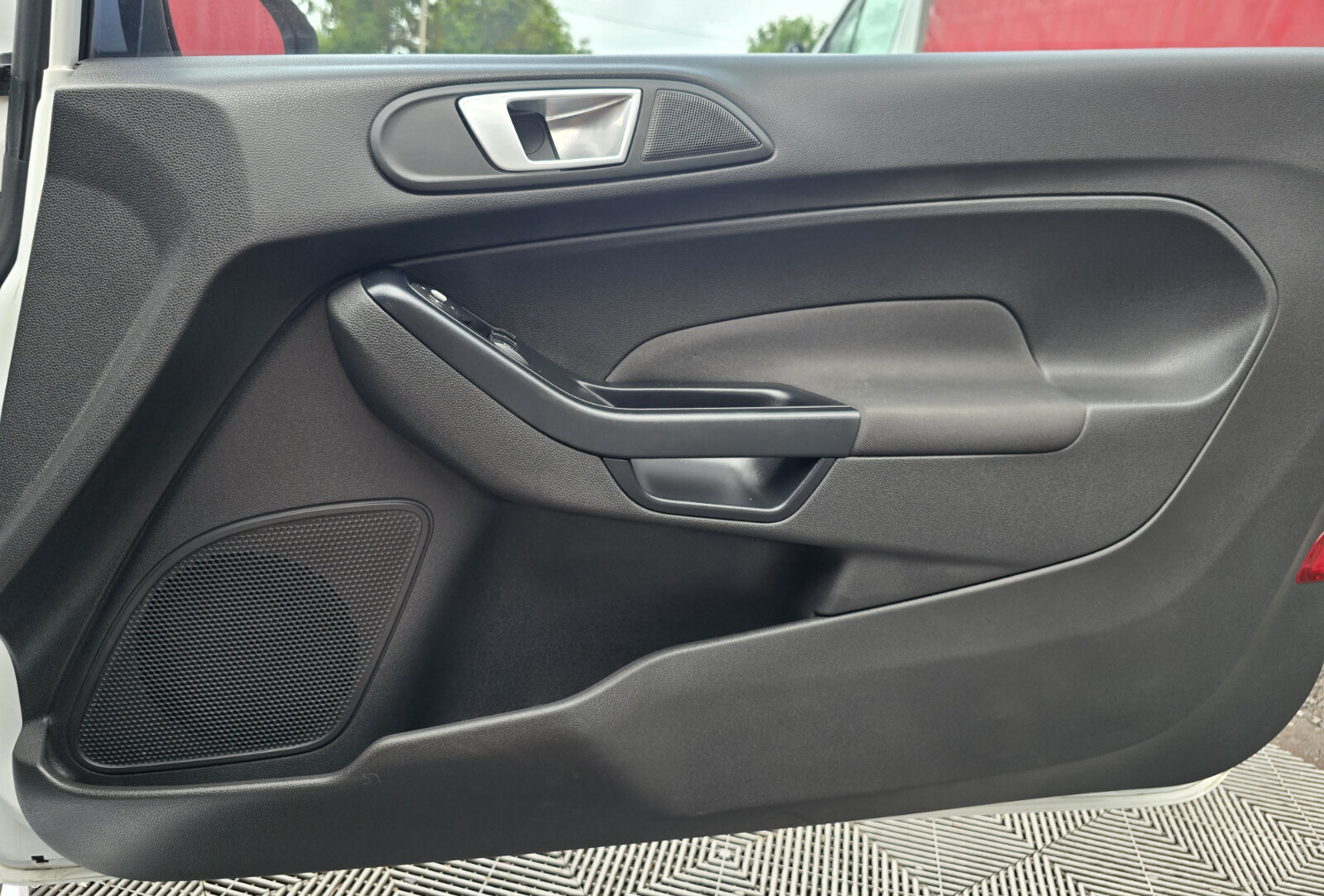 2014 Ford Fiesta 1.0 Petrol Zetec-S - Image 18