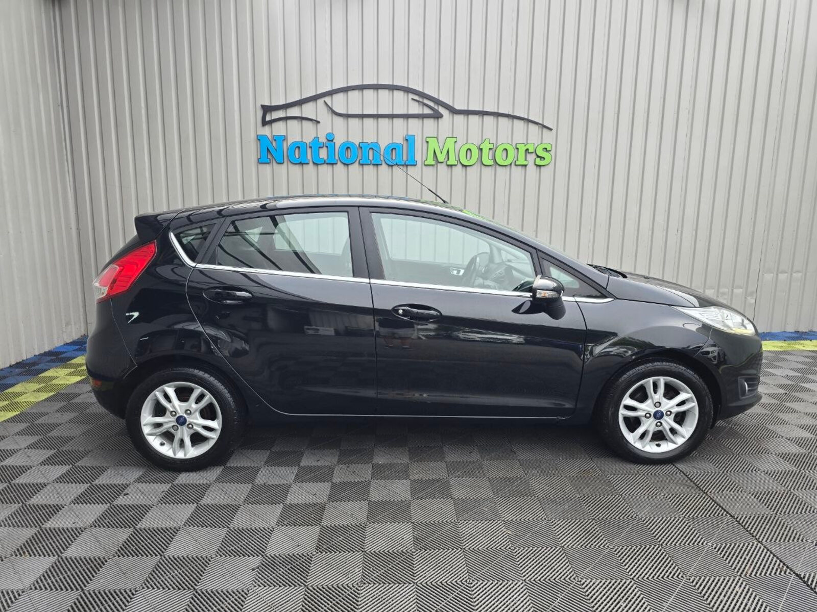 2017 Ford Fiesta 1.0 Petrol - Image 2