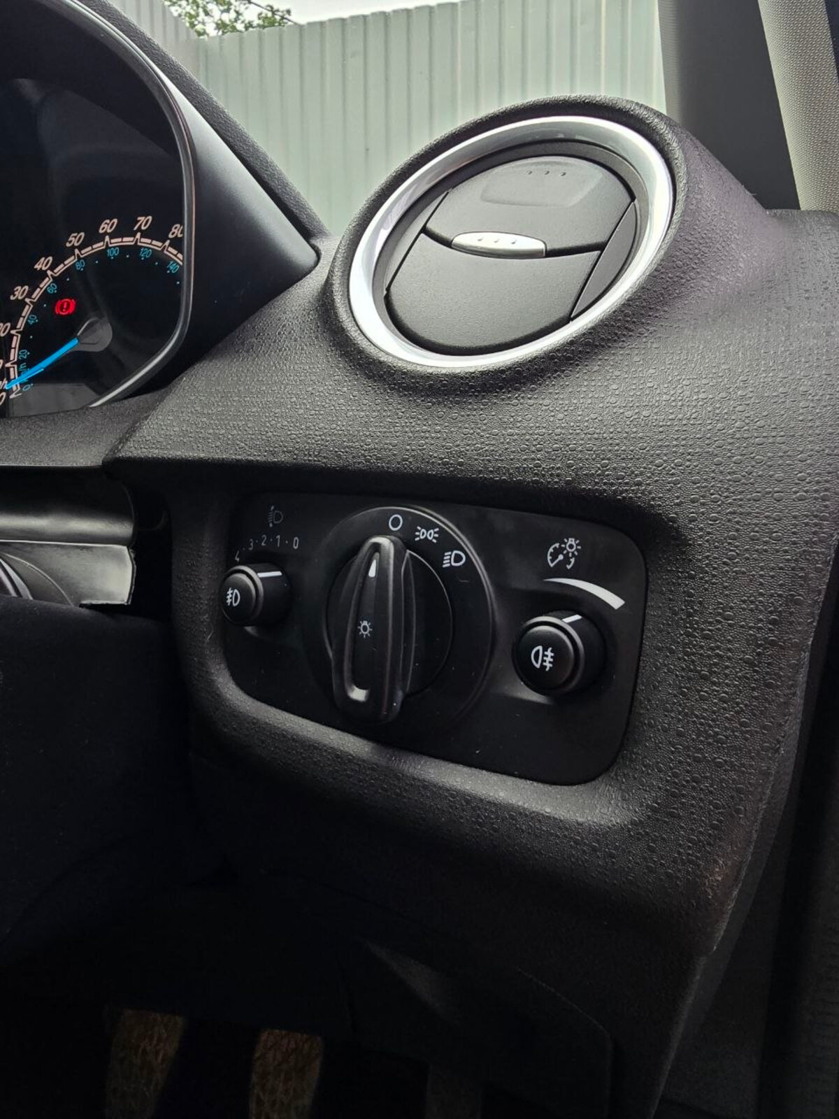 2017 Ford Fiesta 1.0 Petrol - Image 19