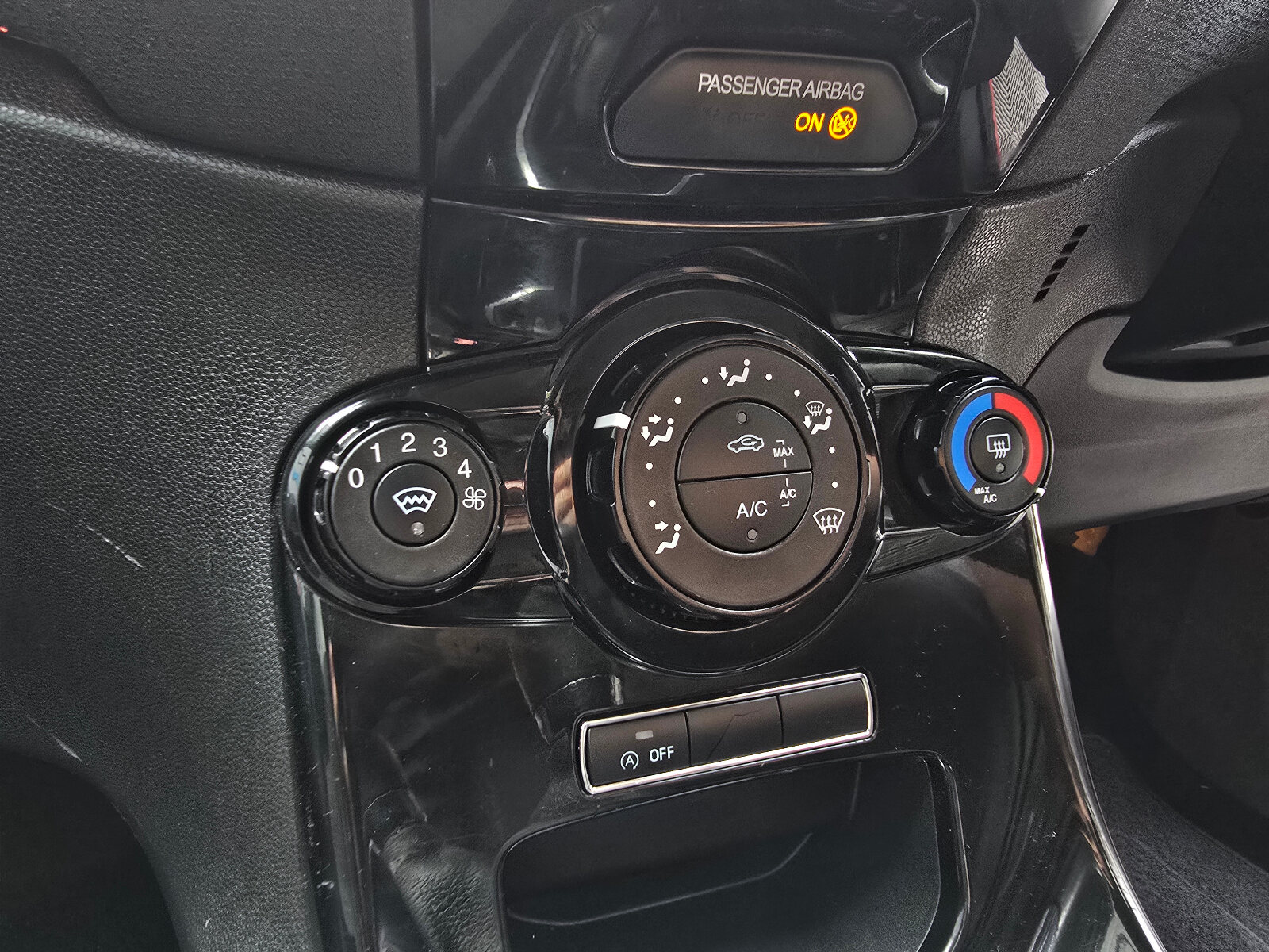 2014 Ford Fiesta 1.0 Petrol - Image 16