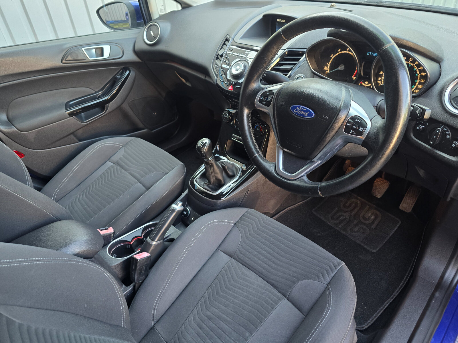 2014 Ford Fiesta 1.0 TITANIUM Petrol - Image 12