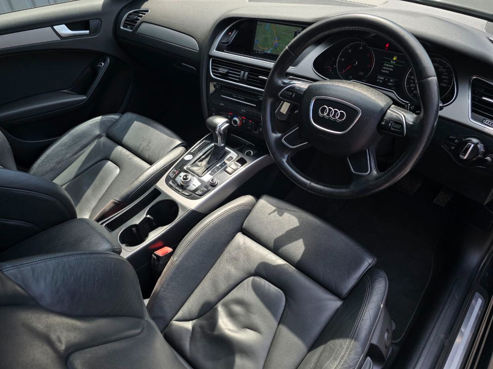 2015 Audi A4 2.0 TDI Automatic - Image 11