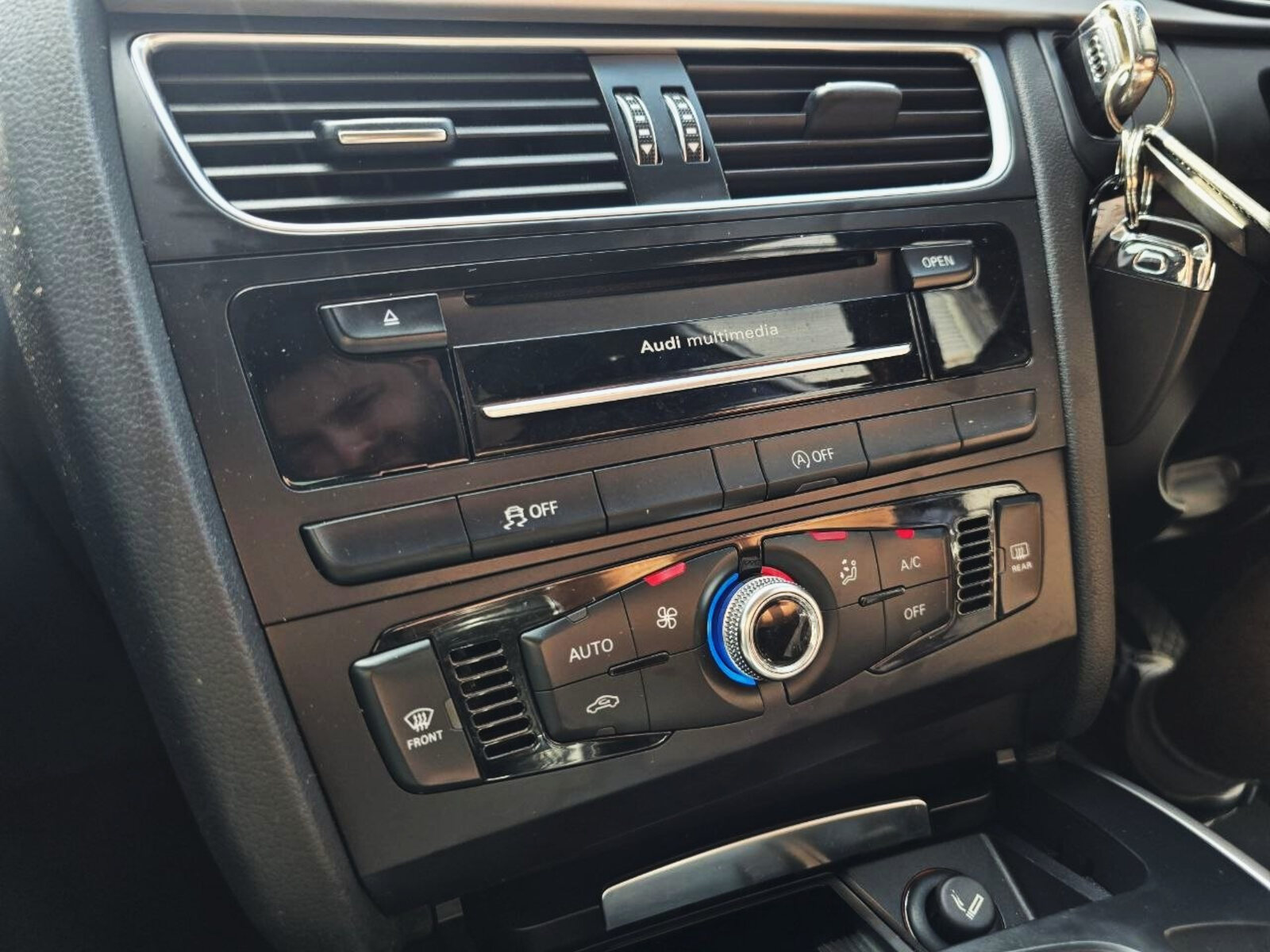 2015 Audi A4 2.0 TDI Automatic - Image 15
