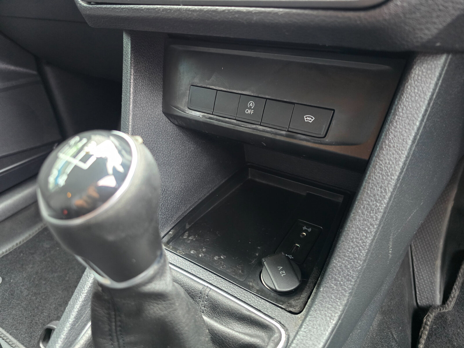 2016 Volkswagen Caddy 2.0 Diesel - Image 16
