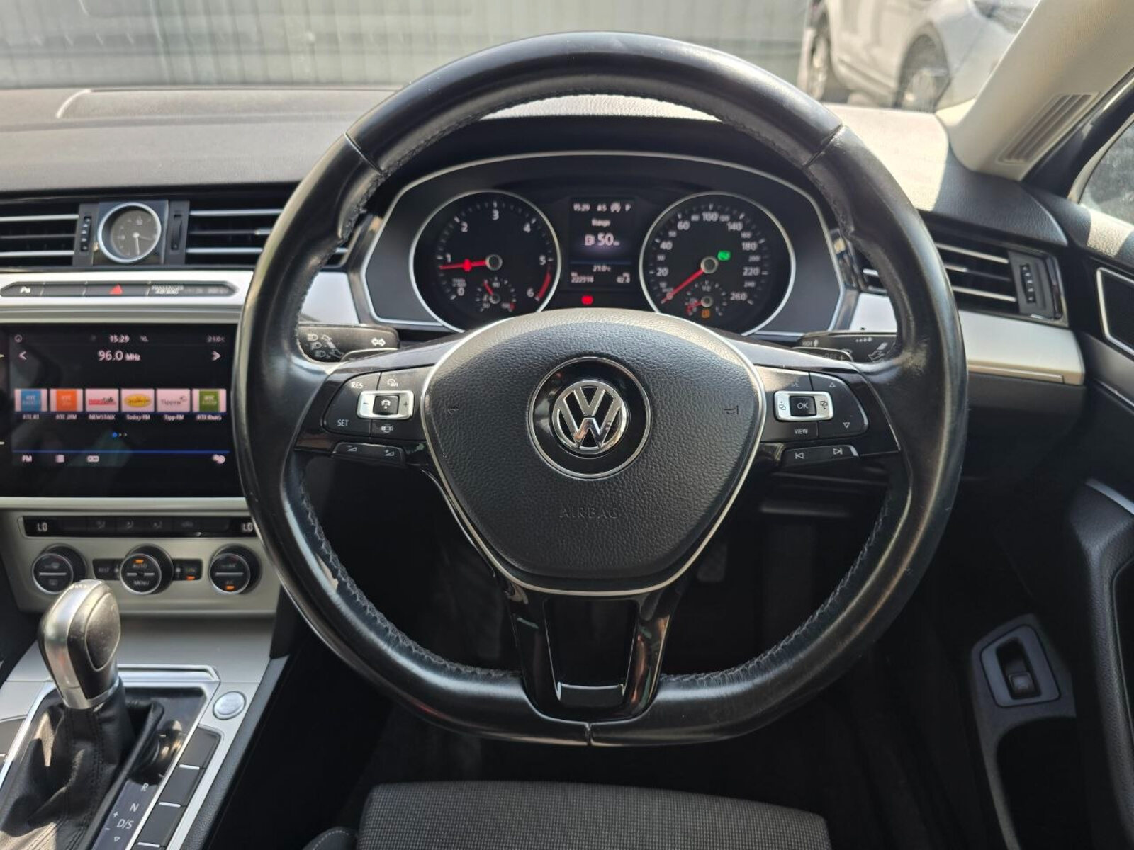 2019 Volkswagen Passat 2.0 TDI Comfortline DSG - Image 16