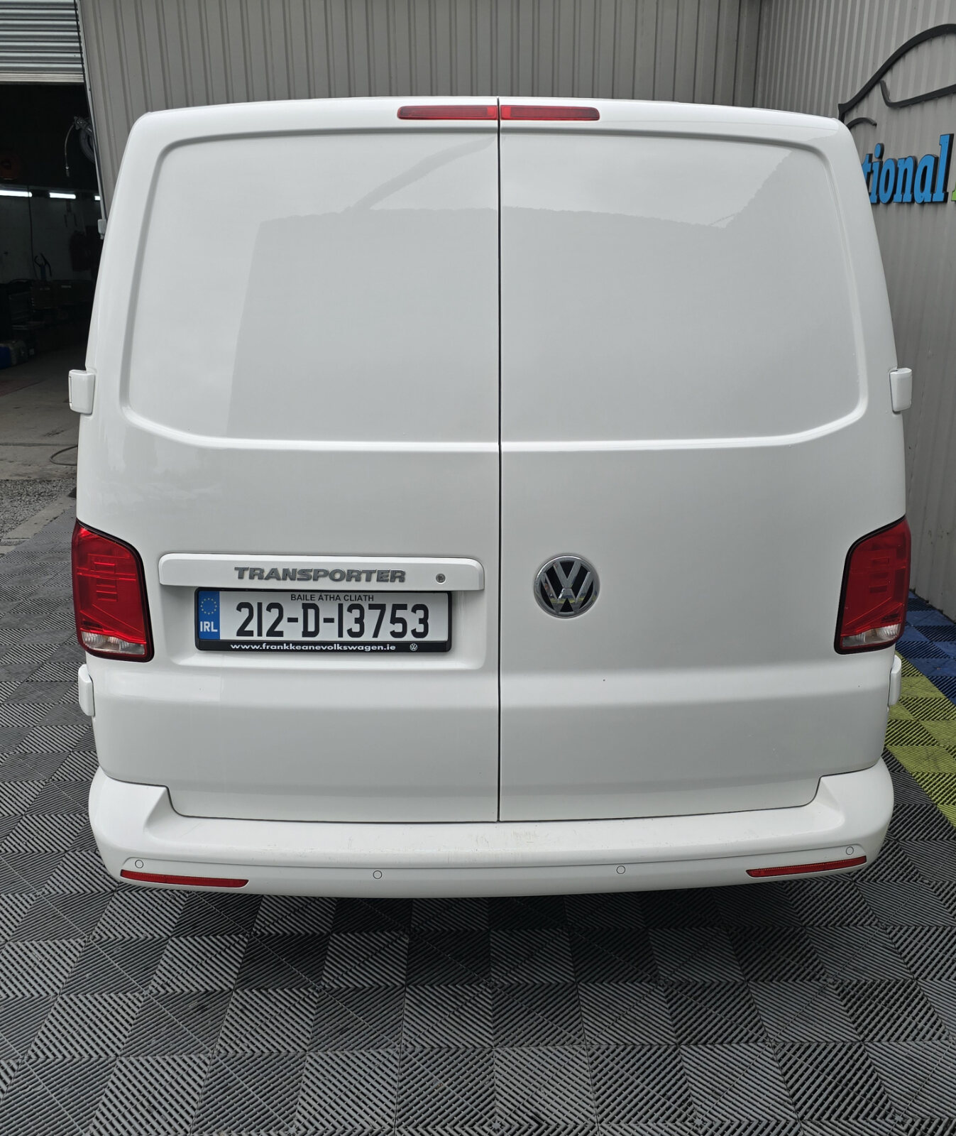 2021 Volkswagen Transporter 2.0D - Image 4