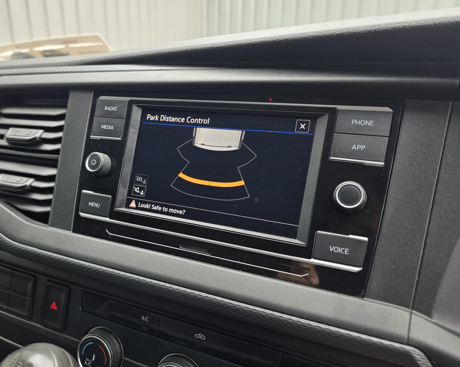 2021 Volkswagen Transporter 2.0D - Image 15