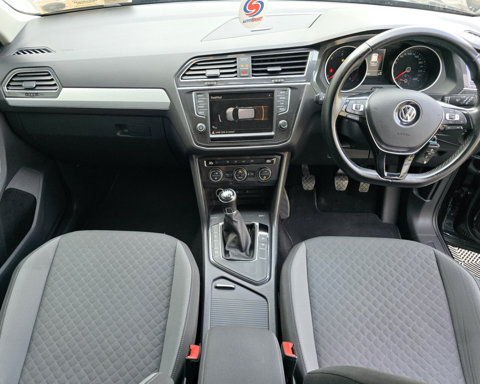 2016 Volkswagen Tiguan 2.0 TDI BMT Comfortline - Image 11