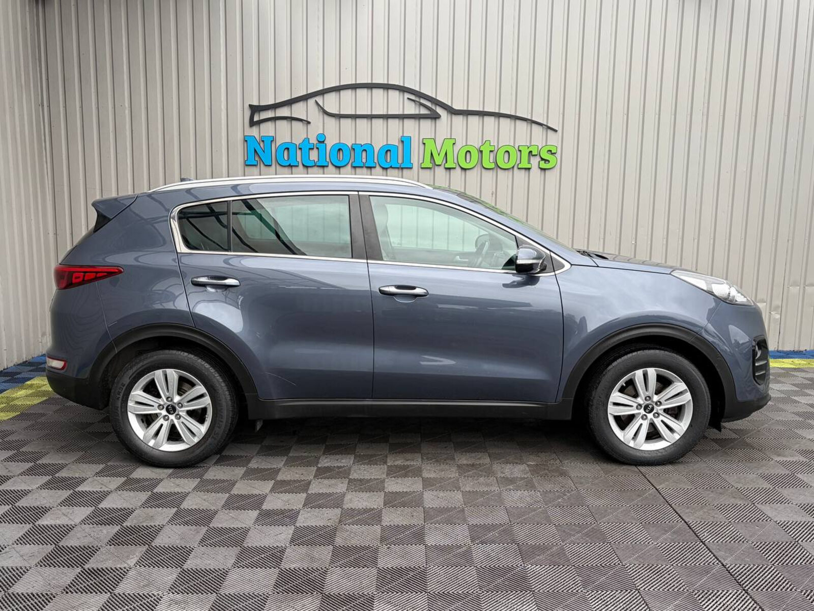 2017 Kia Sportage 1.7 D EX - Image 2