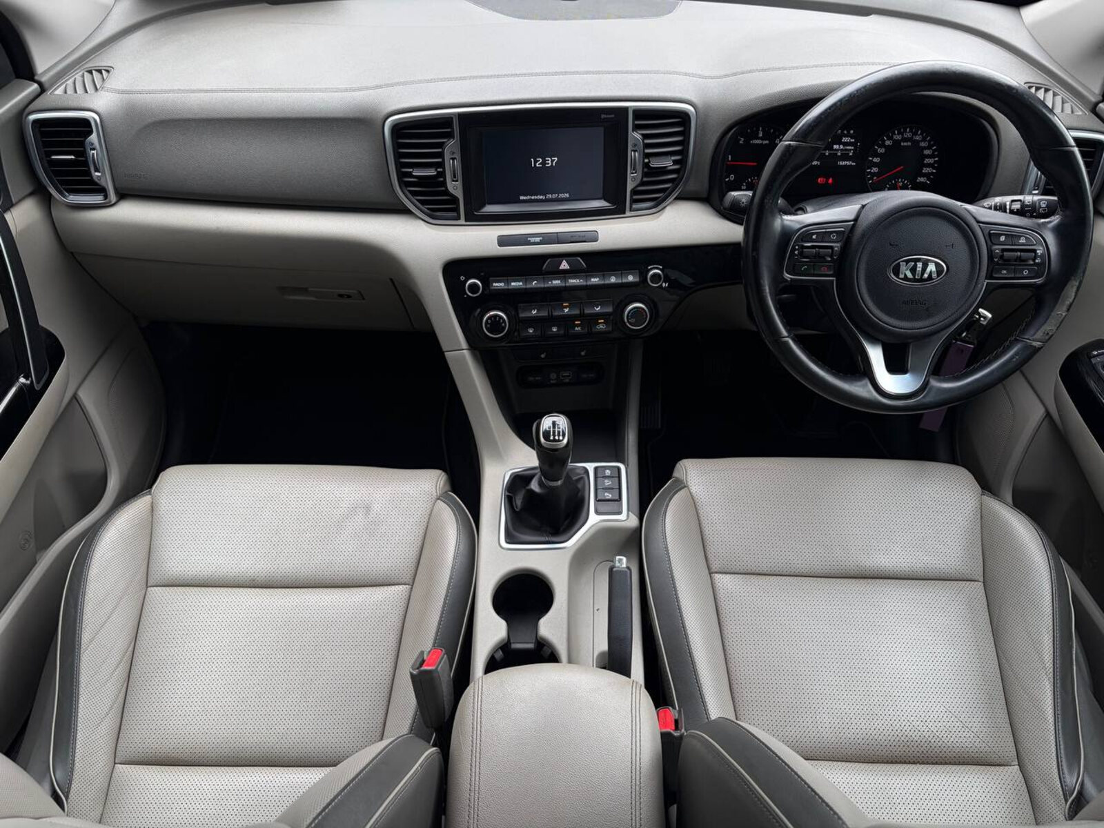 2017 Kia Sportage 1.7 D EX - Image 11