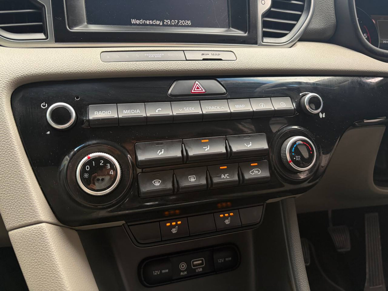 2017 Kia Sportage 1.7 D EX - Image 15