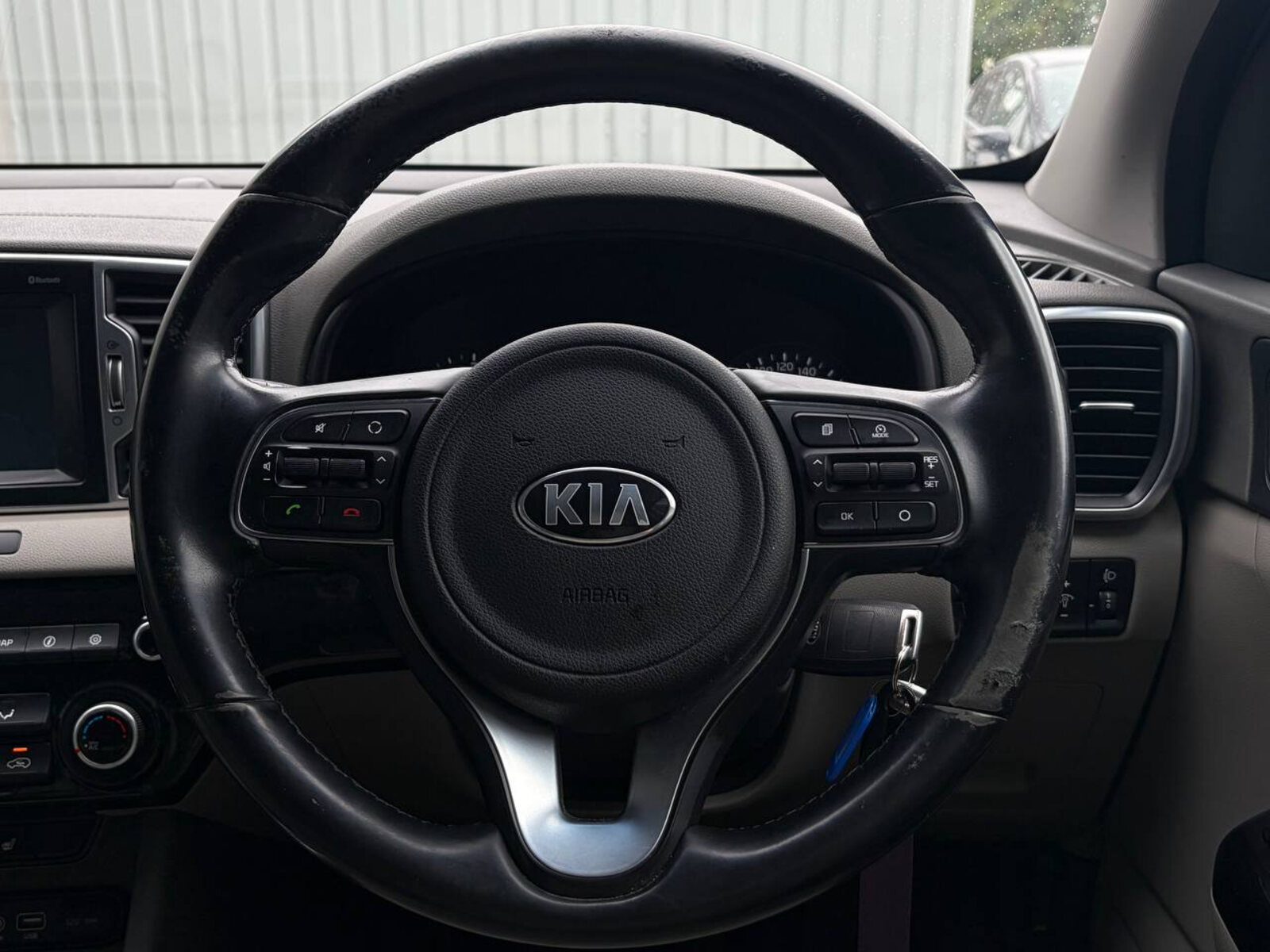2017 Kia Sportage 1.7 D EX - Image 17