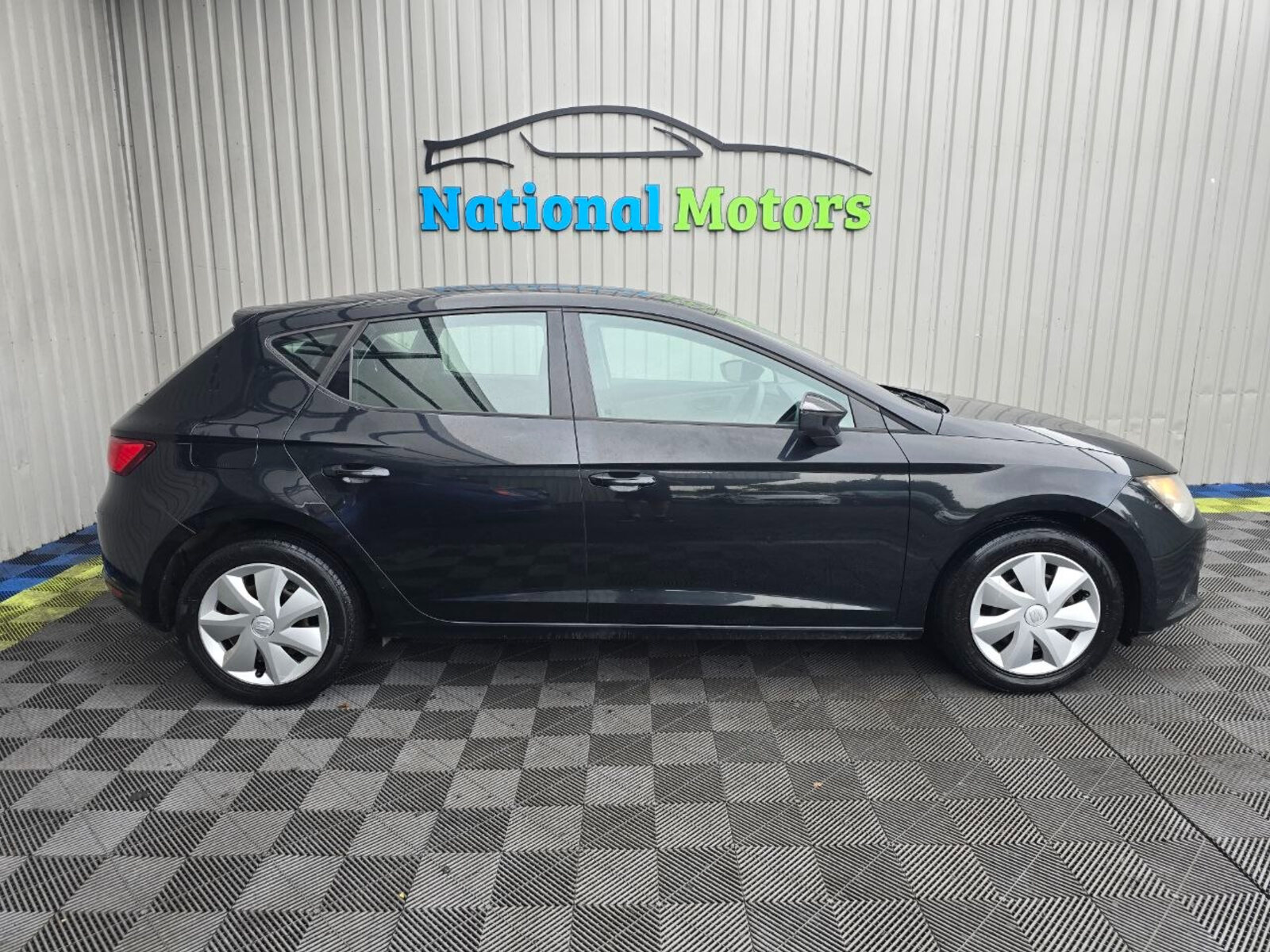 2013 SEAT Leon 1.6 TDI REFERENCE - Image 2