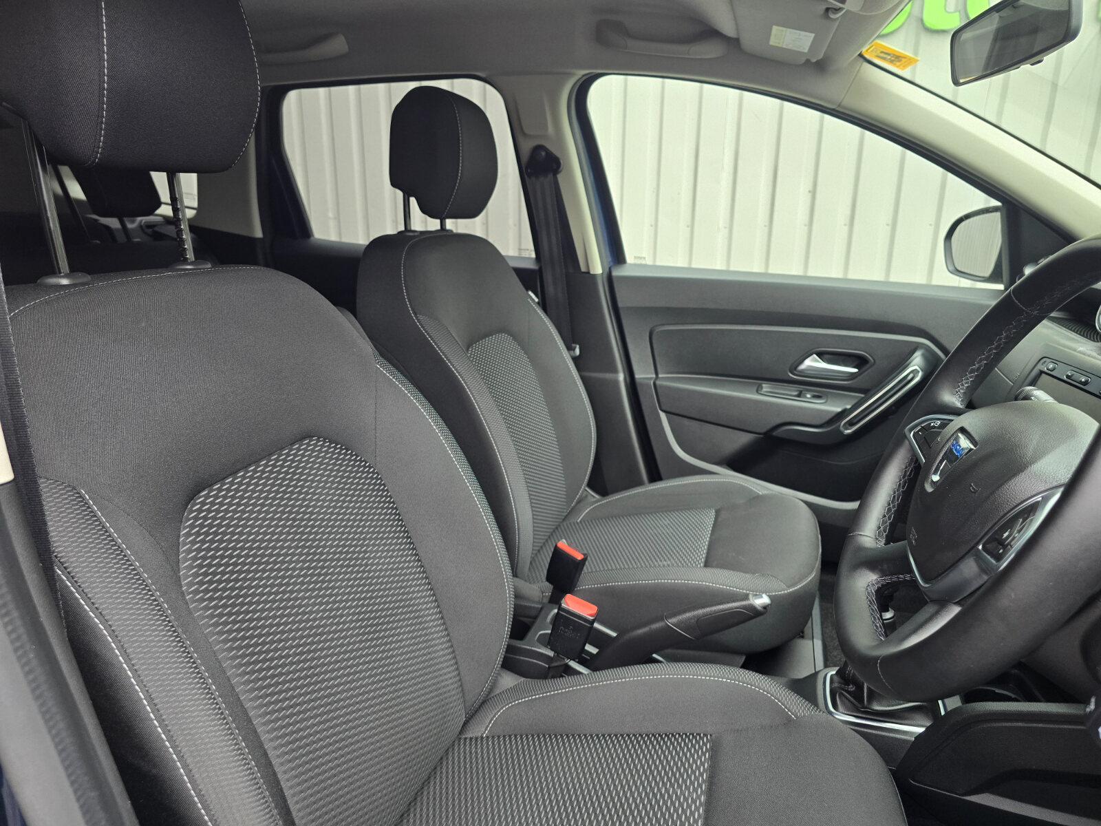 2020 Dacia Duster 1.5D Blue Comfort - Image 13