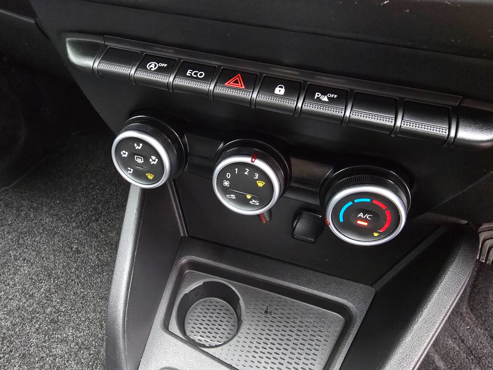 2020 Dacia Duster 1.5D Blue Comfort - Image 15
