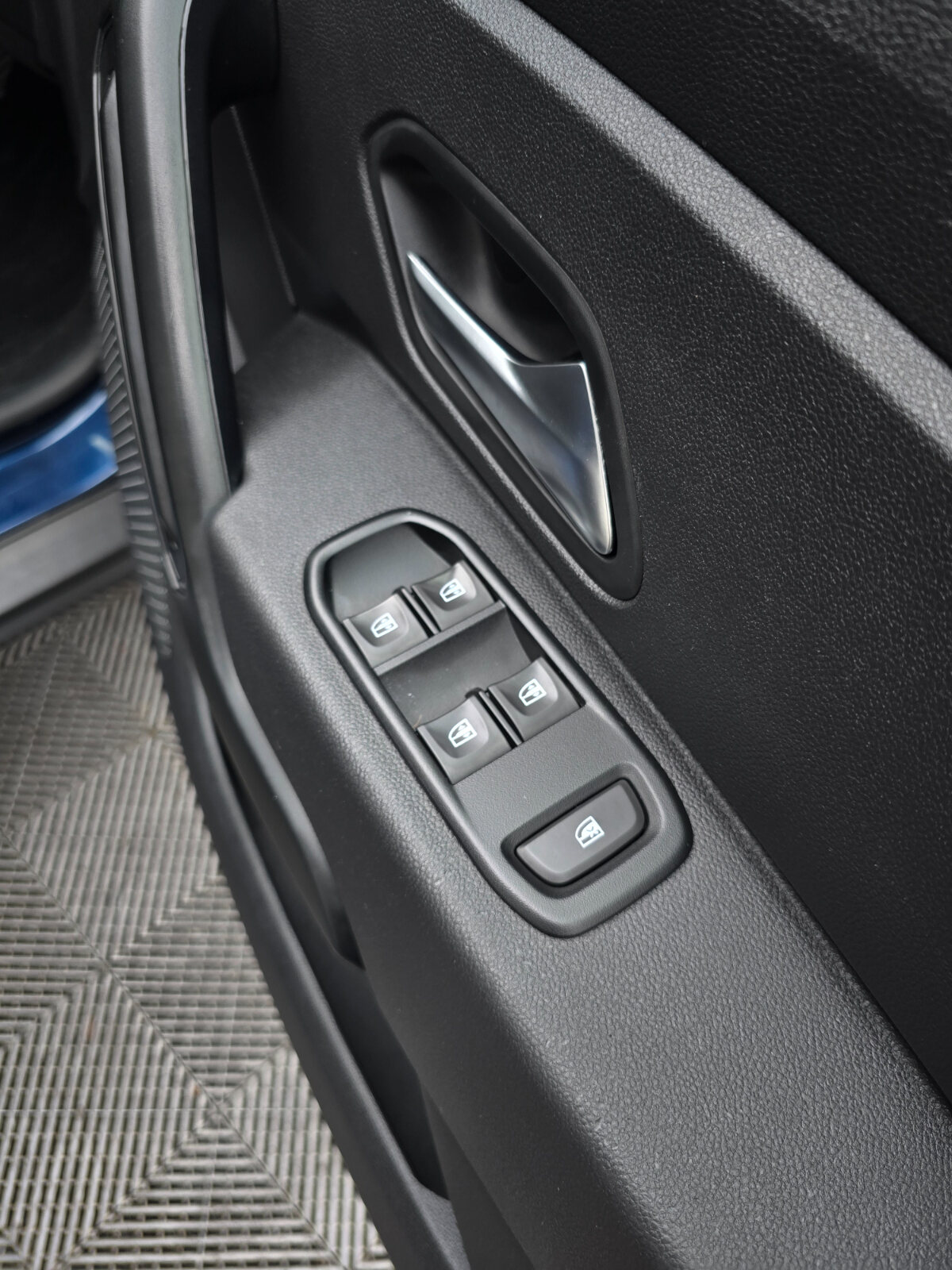 2020 Dacia Duster 1.5D Blue Comfort - Image 19