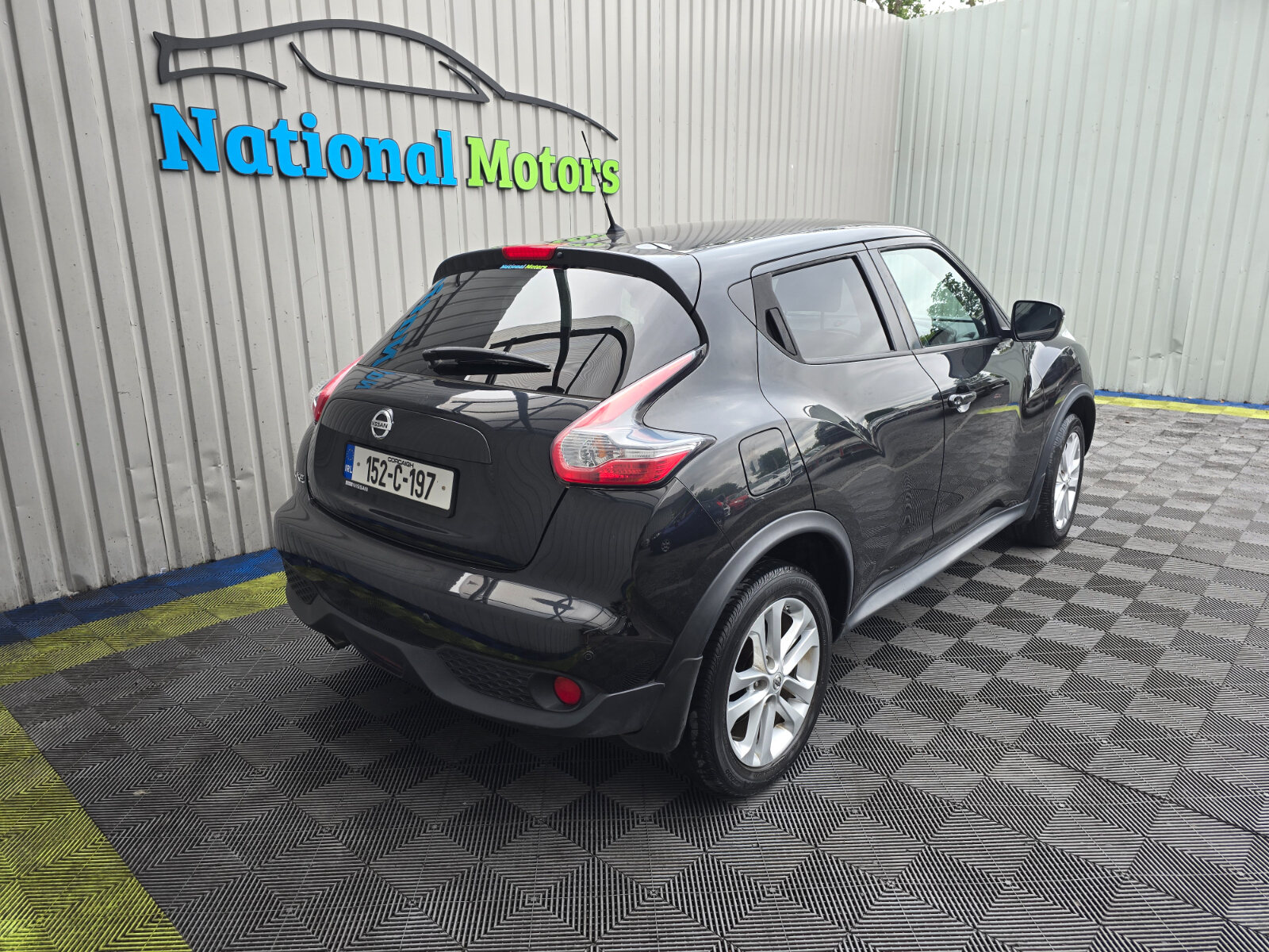 2015 Nissan Juke 1.2 SV - Image 3