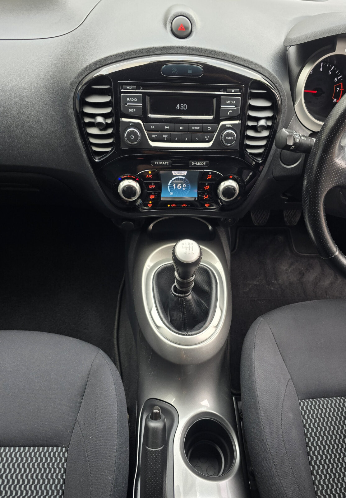 2015 Nissan Juke 1.2 SV - Image 14