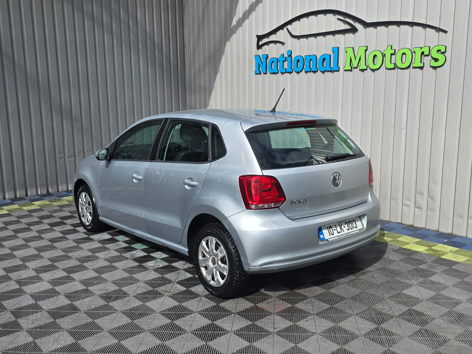 2010 Volkswagen Polo 1.2 TRENDLINE - Image 5