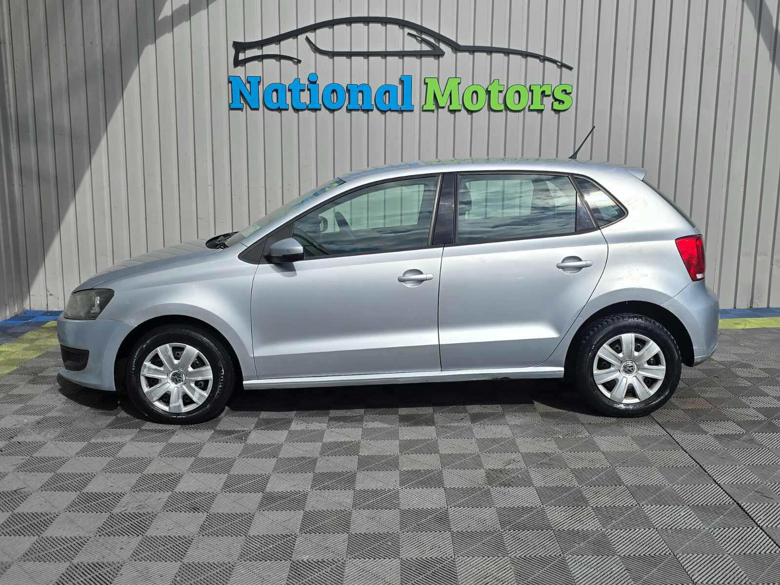 2010 Volkswagen Polo 1.2 TRENDLINE - Image 6