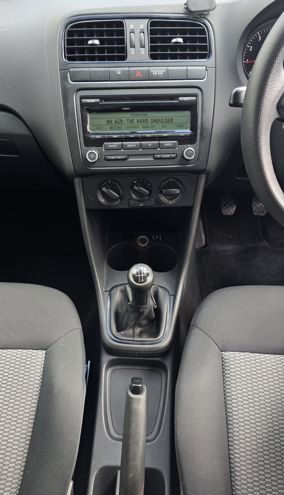2010 Volkswagen Polo 1.2 TRENDLINE - Image 13