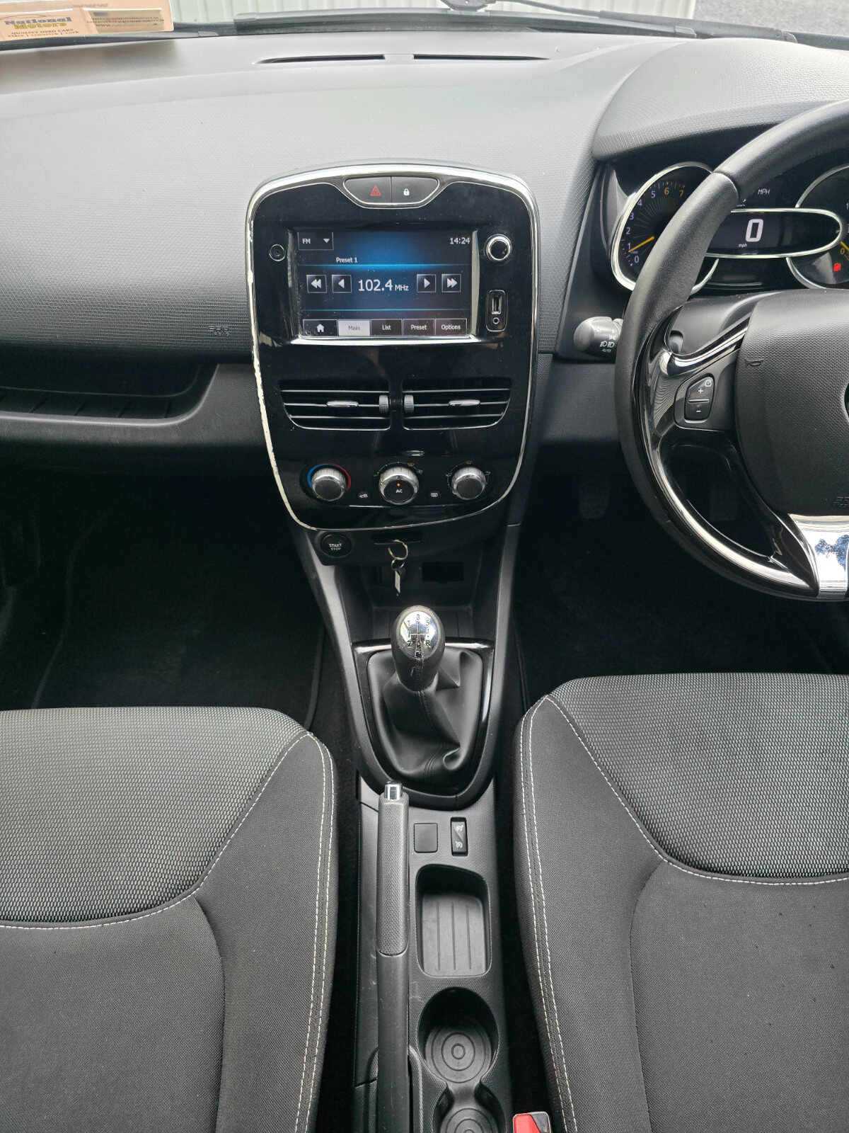 2013 Renault Clio 1.2 Petrol DYNAMIQUE - Image 14