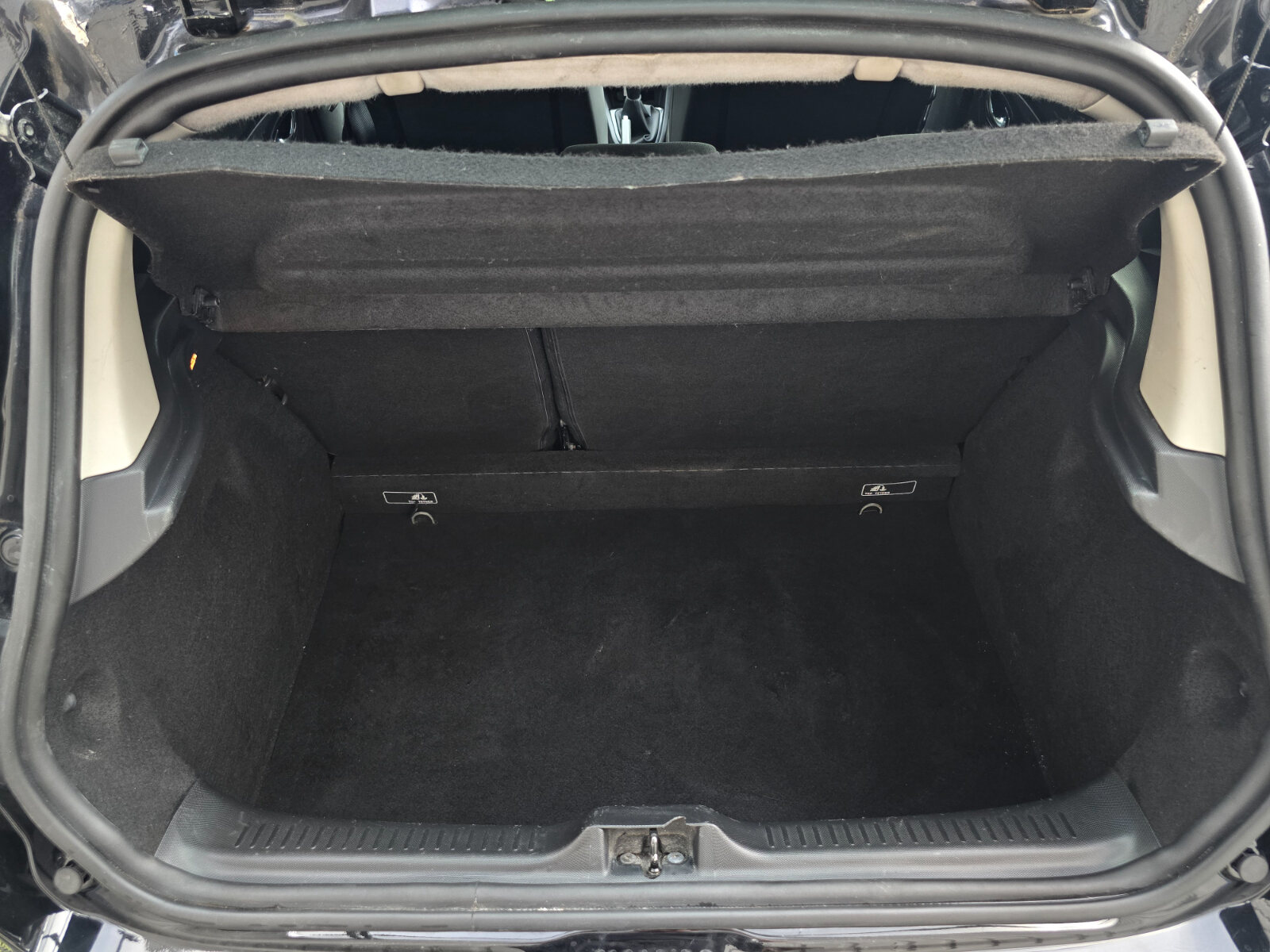 2013 Renault Clio 1.2 Petrol DYNAMIQUE - Image 20