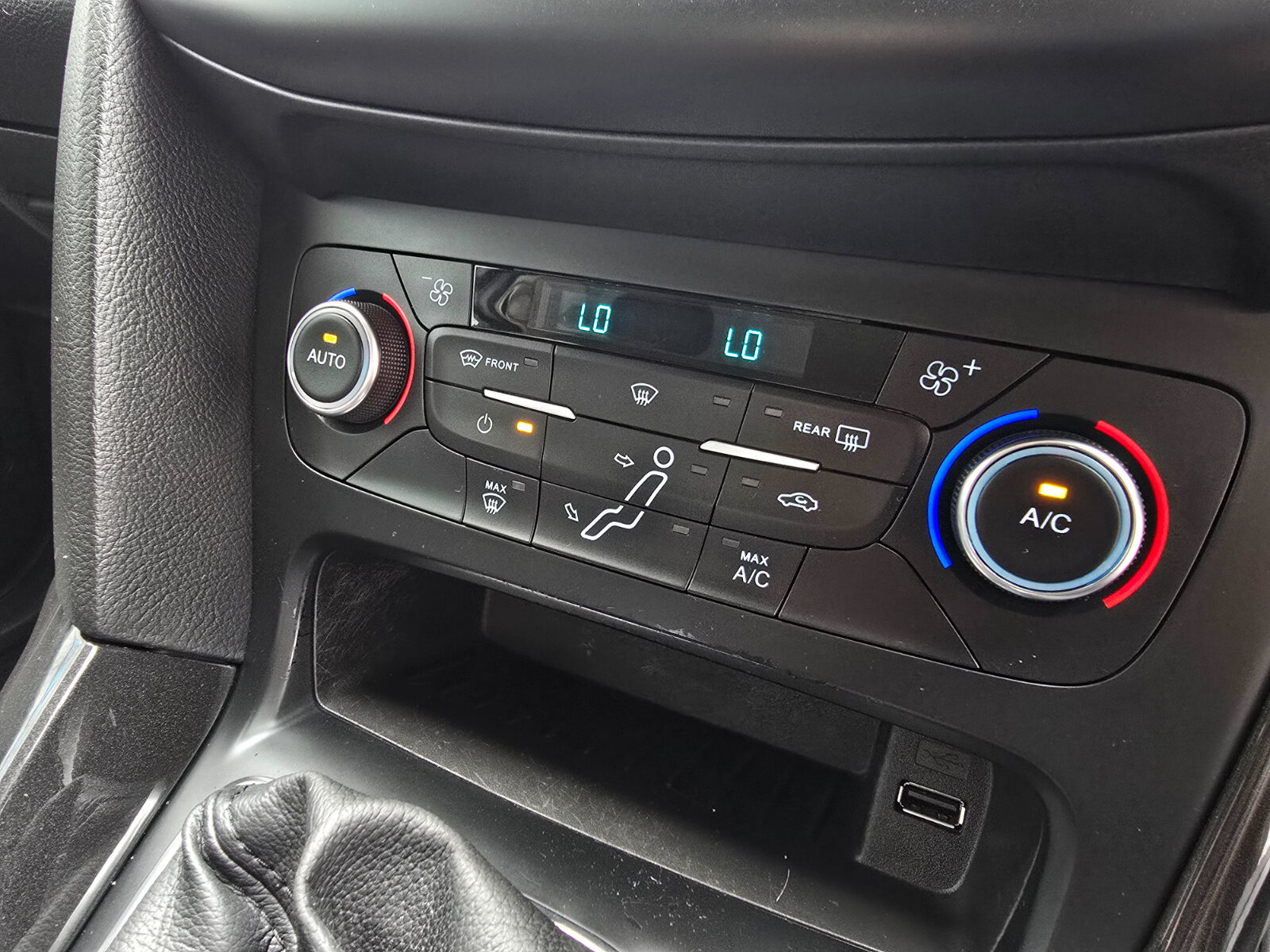 2016 Ford Focus 1.5 TDCi - Image 16