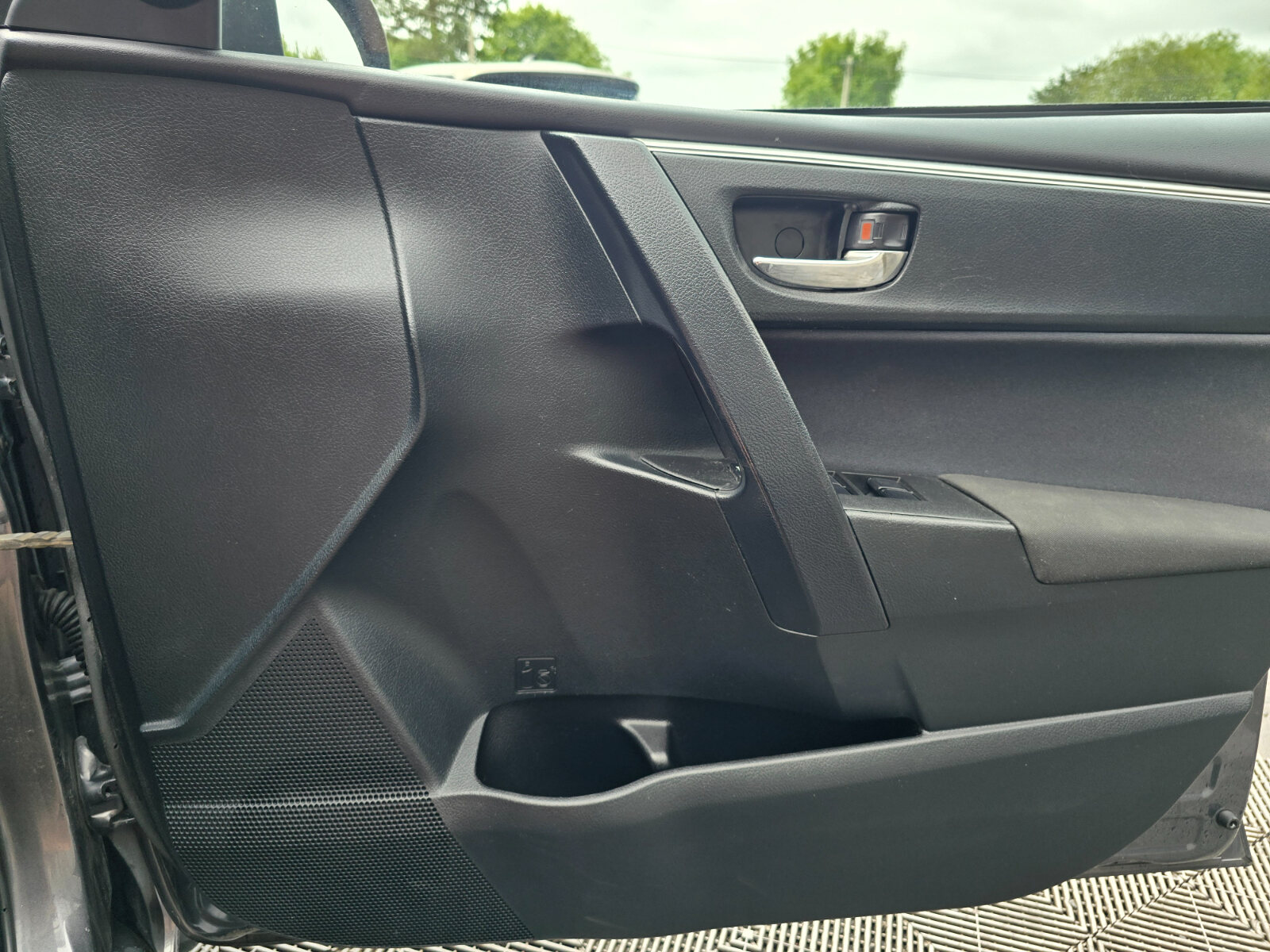 2014 Toyota Corolla D-4D 1.4D Terra - Image 20