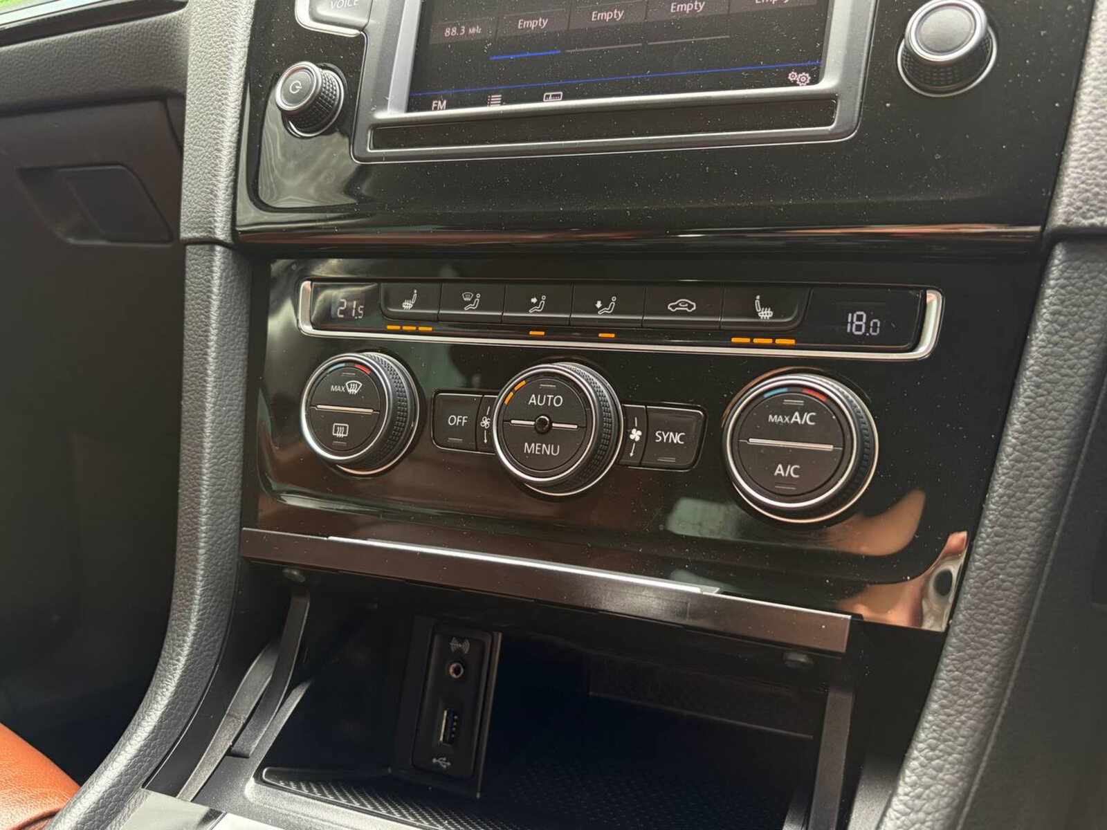 2017 Volkswagen Golf 1.2TSI DSG Highline Automatic - Image 15