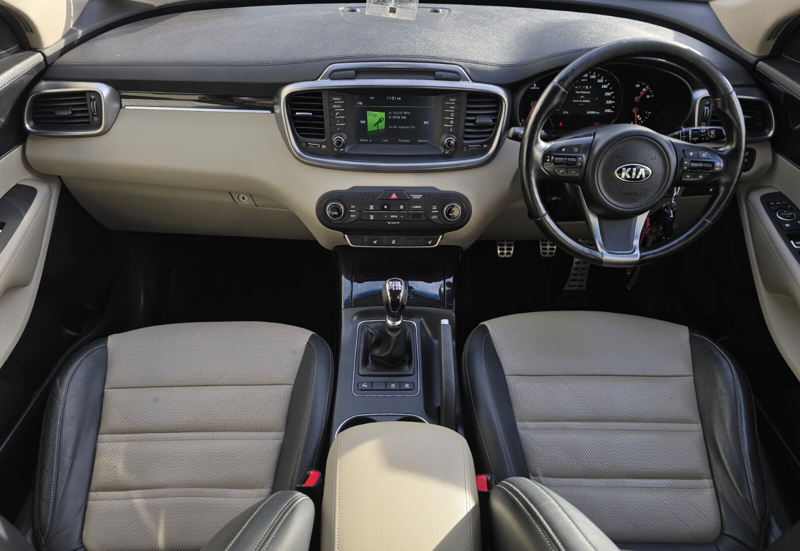 2017 Kia Sorento 2.2 Platinum 7 Seat - Image 9