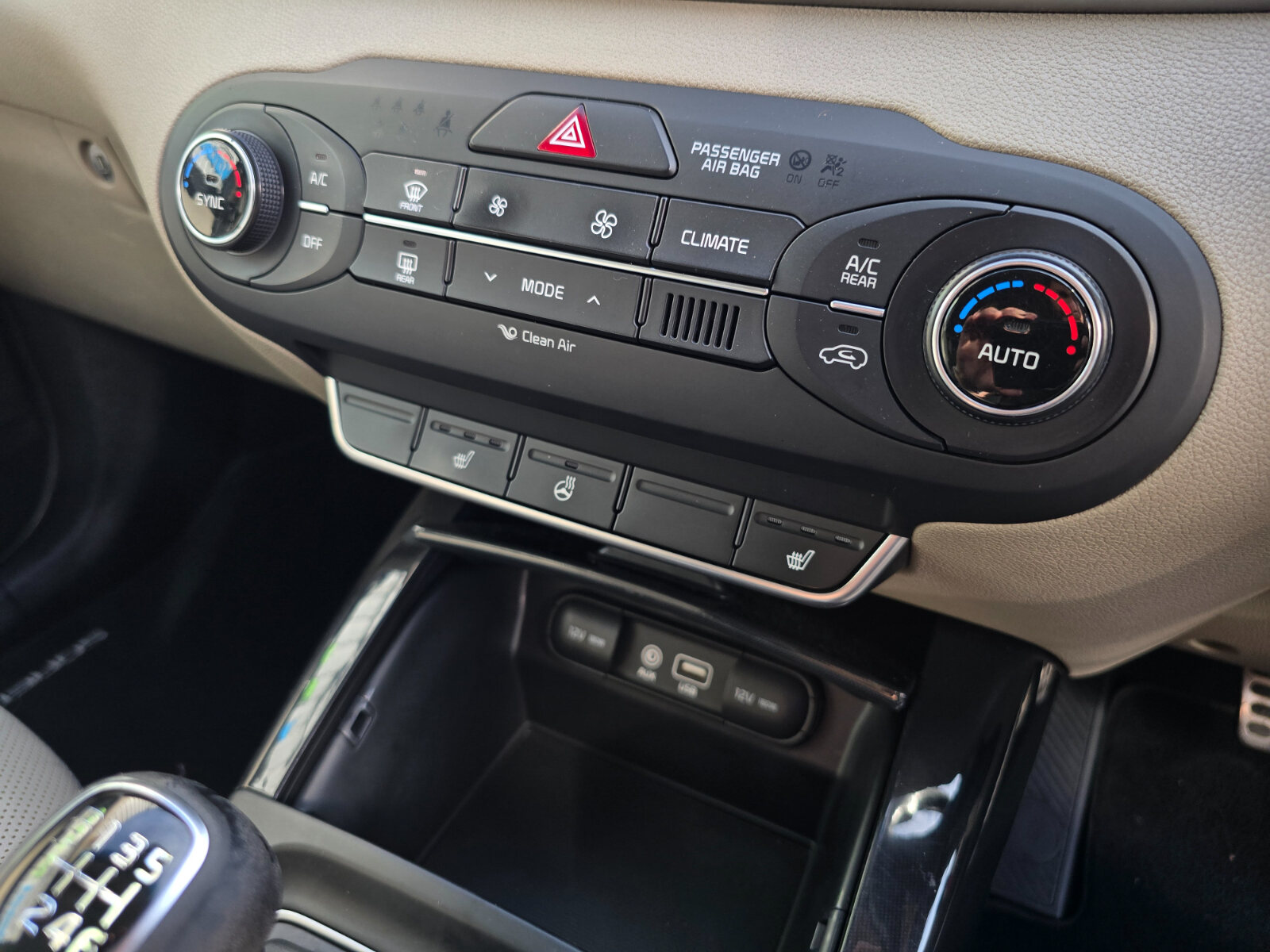 2017 Kia Sorento 2.2 Platinum 7 Seat - Image 14