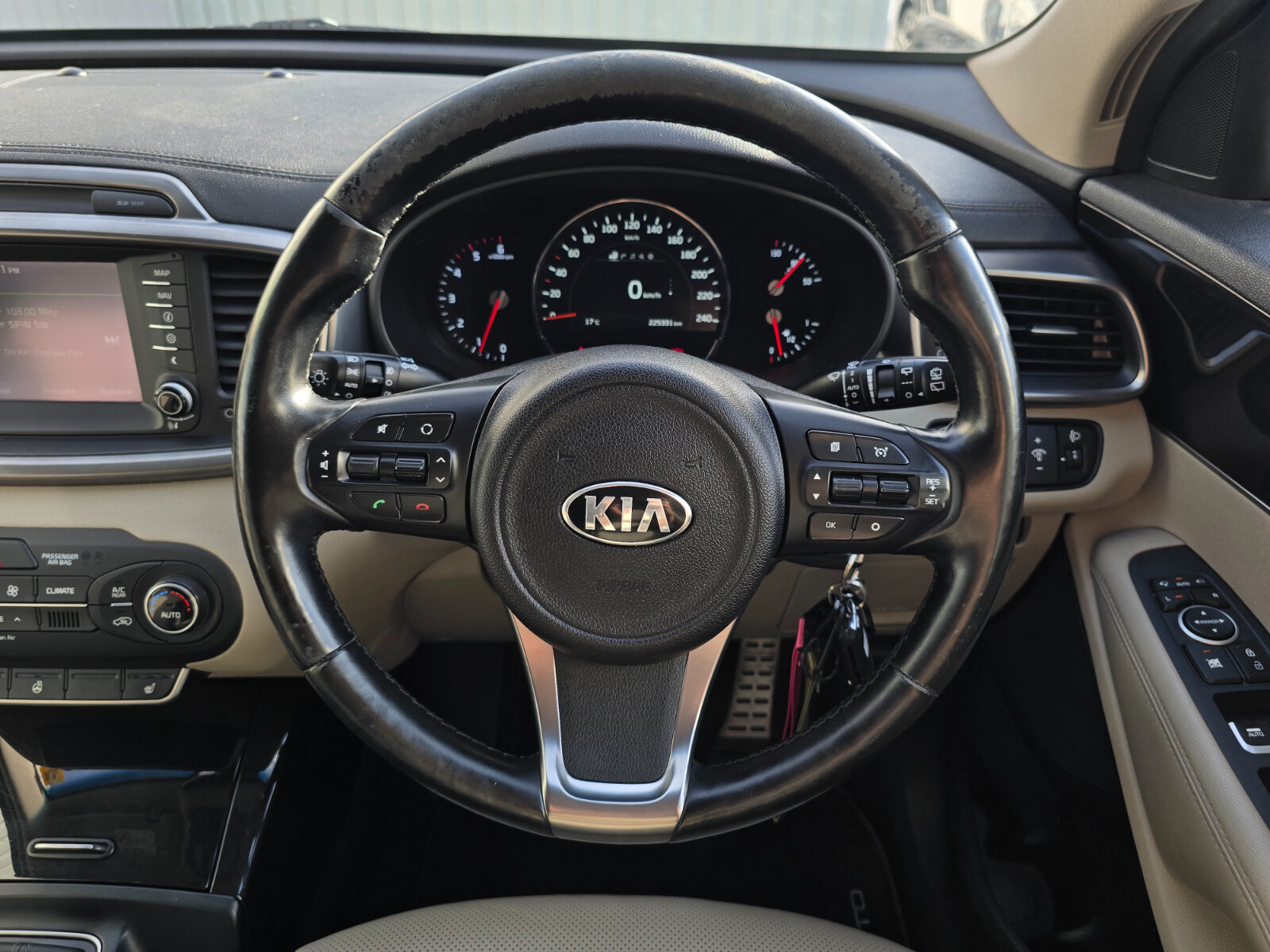 2017 Kia Sorento 2.2 Platinum 7 Seat - Image 16