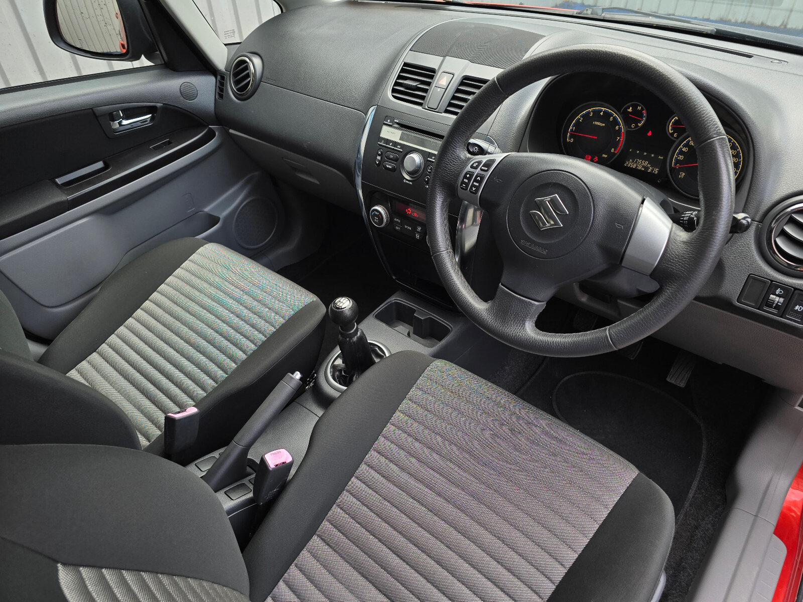 2011 Suzuki SX4 1.5 PETROL GLX - Image 13