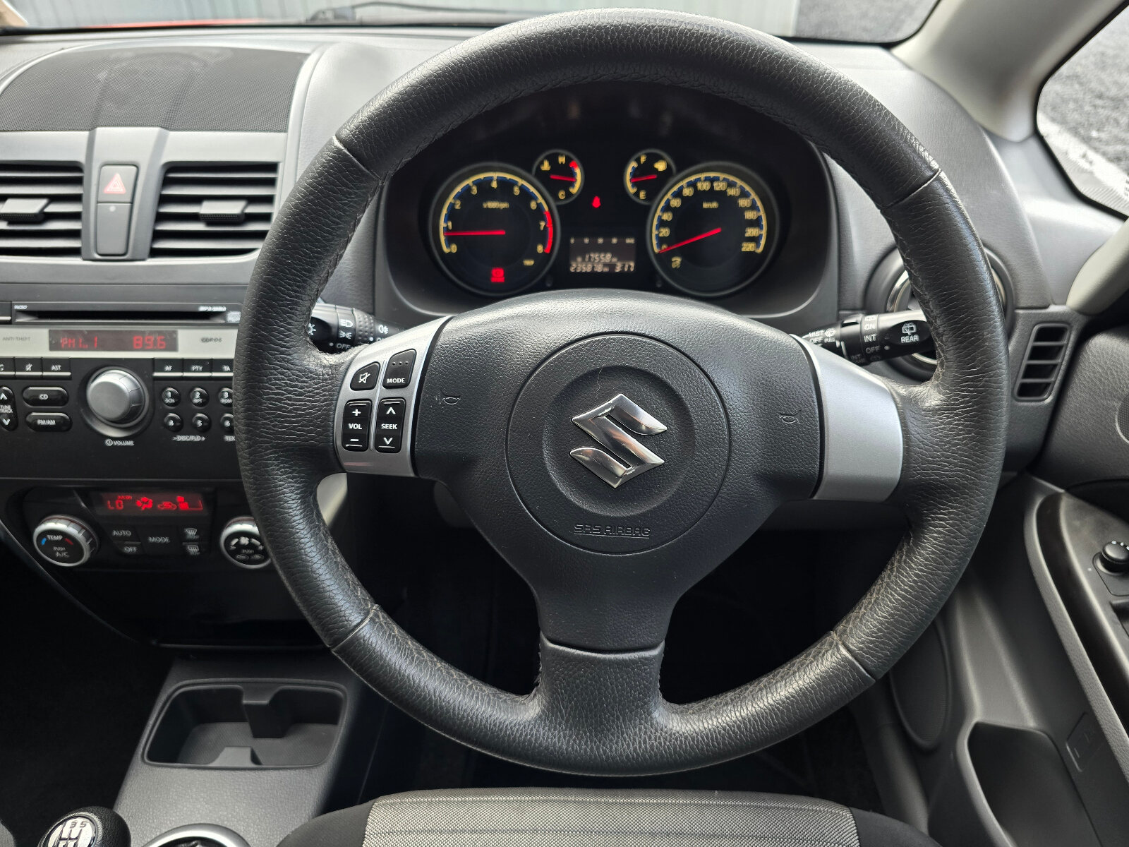 2011 Suzuki SX4 1.5 PETROL GLX - Image 17