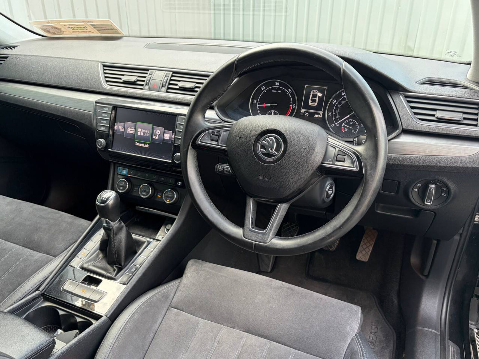 2017 Skoda Superb 2.0 TDI Ambition - Image 12