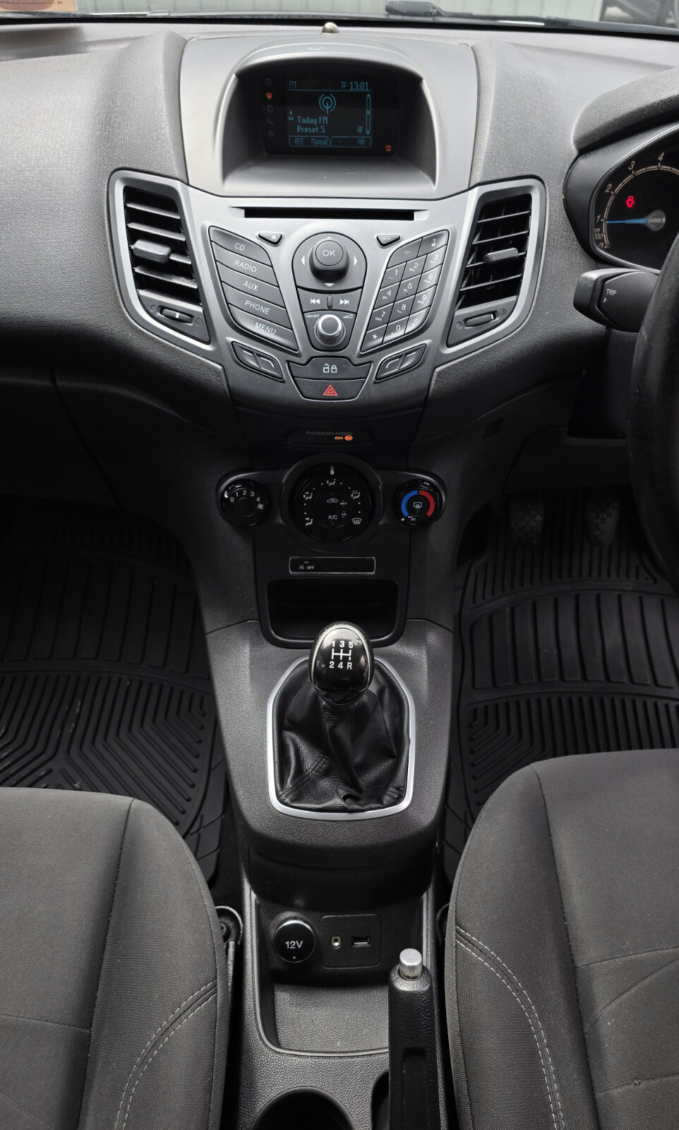 2015 Ford Fiesta 1.0 Petrol - Image 14